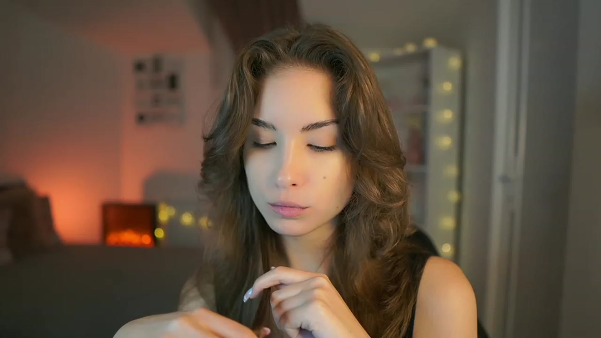 Gallery image thumbnail from Shy_jane's myfreecams stream on, 07/23/2023, 08:49 image 11 of 20