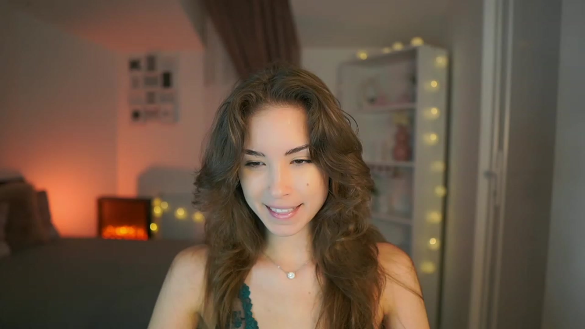 Gallery image thumbnail from Shy_jane's myfreecams stream on, 07/23/2023, 08:49 image 20 of 20
