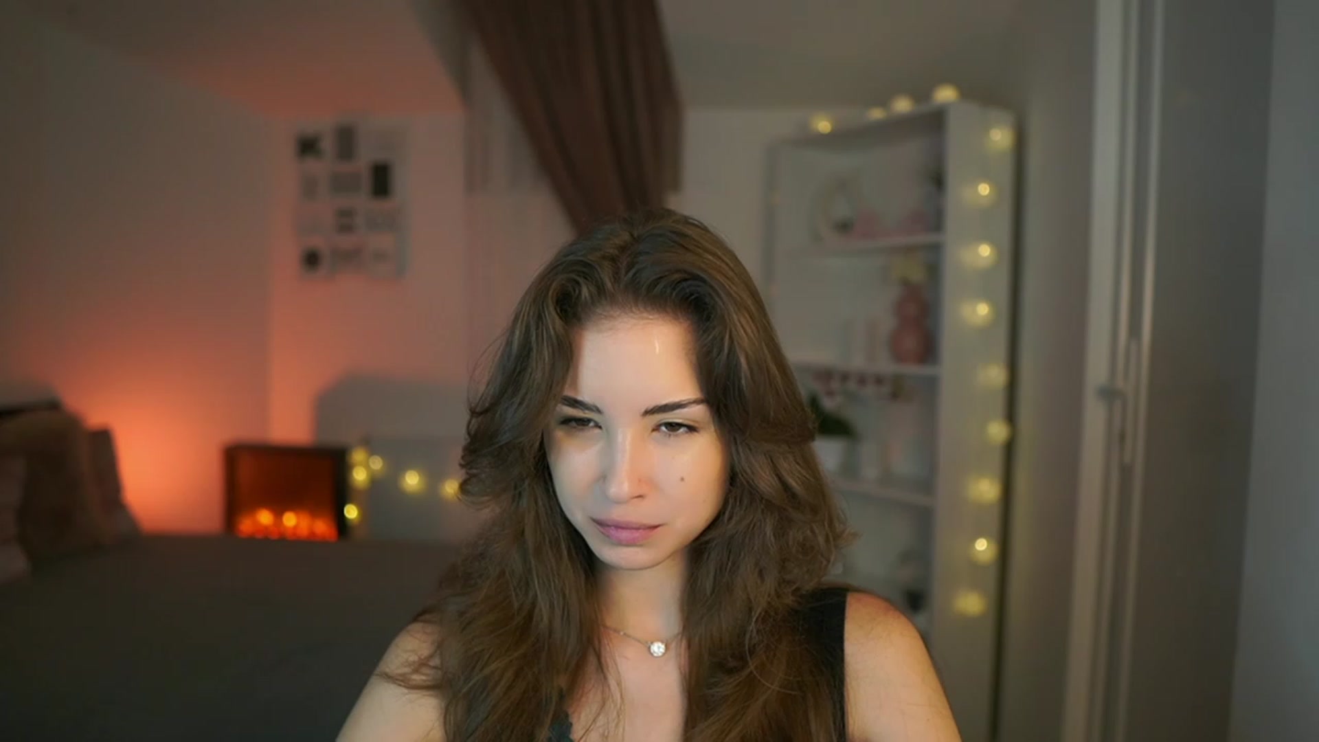 Gallery image thumbnail from Shy_jane's myfreecams stream on, 07/23/2023, 08:49 image 8 of 20