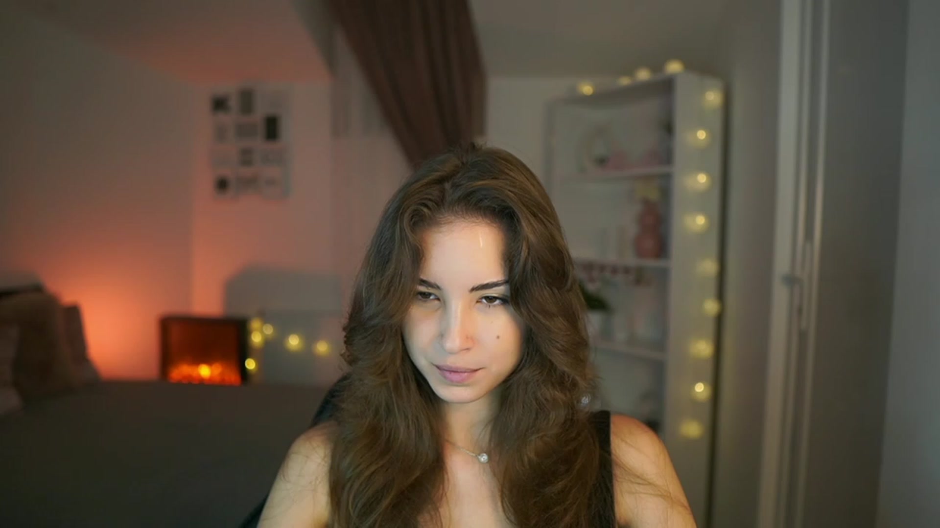 Gallery image thumbnail from Shy_jane's myfreecams stream on, 07/23/2023, 08:49 image 3 of 20