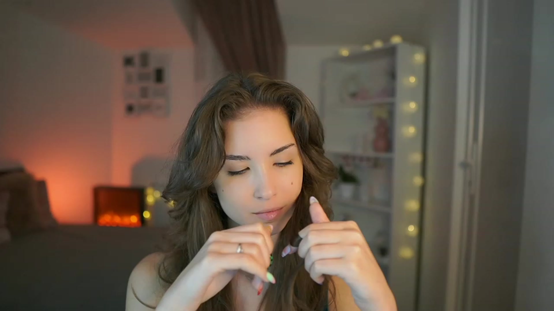 Gallery image thumbnail from Shy_jane's myfreecams stream on, 07/23/2023, 10:06 image 6 of 20