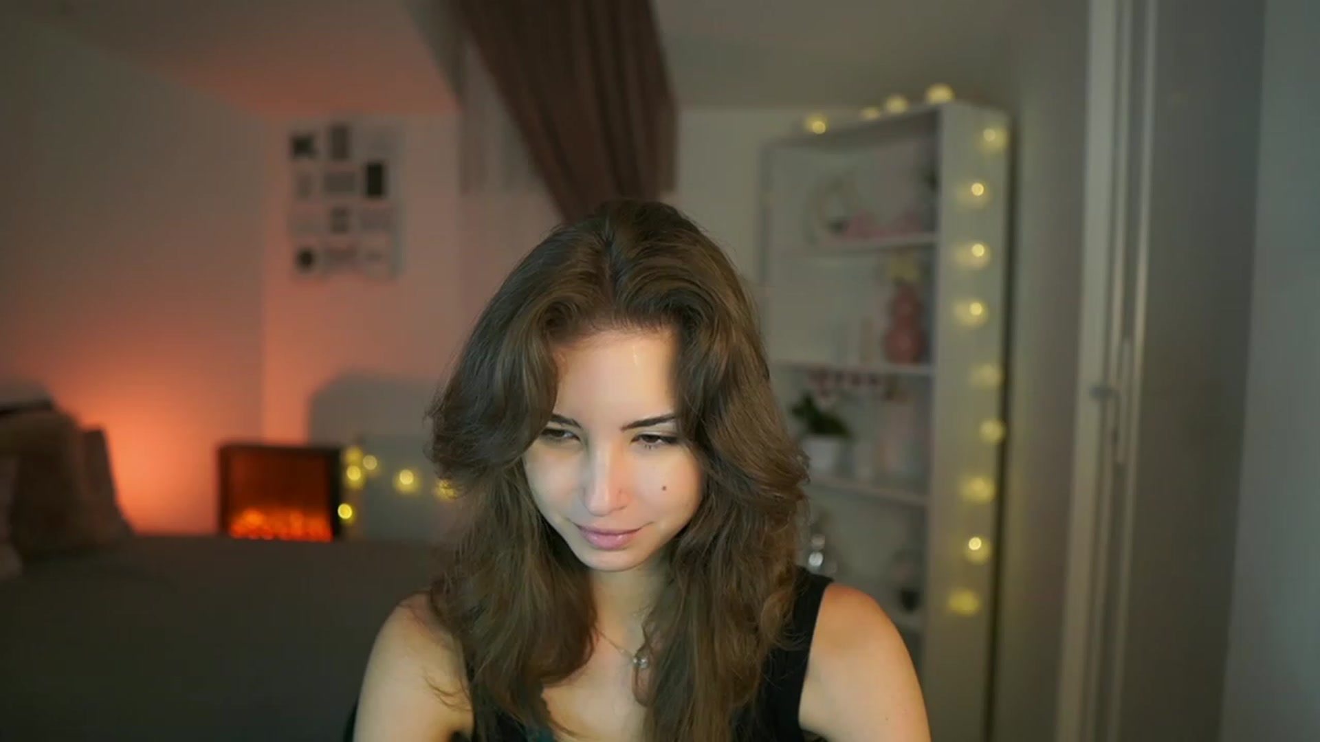 Gallery image thumbnail from Shy_jane's myfreecams stream on, 07/23/2023, 12:09 image 8 of 20