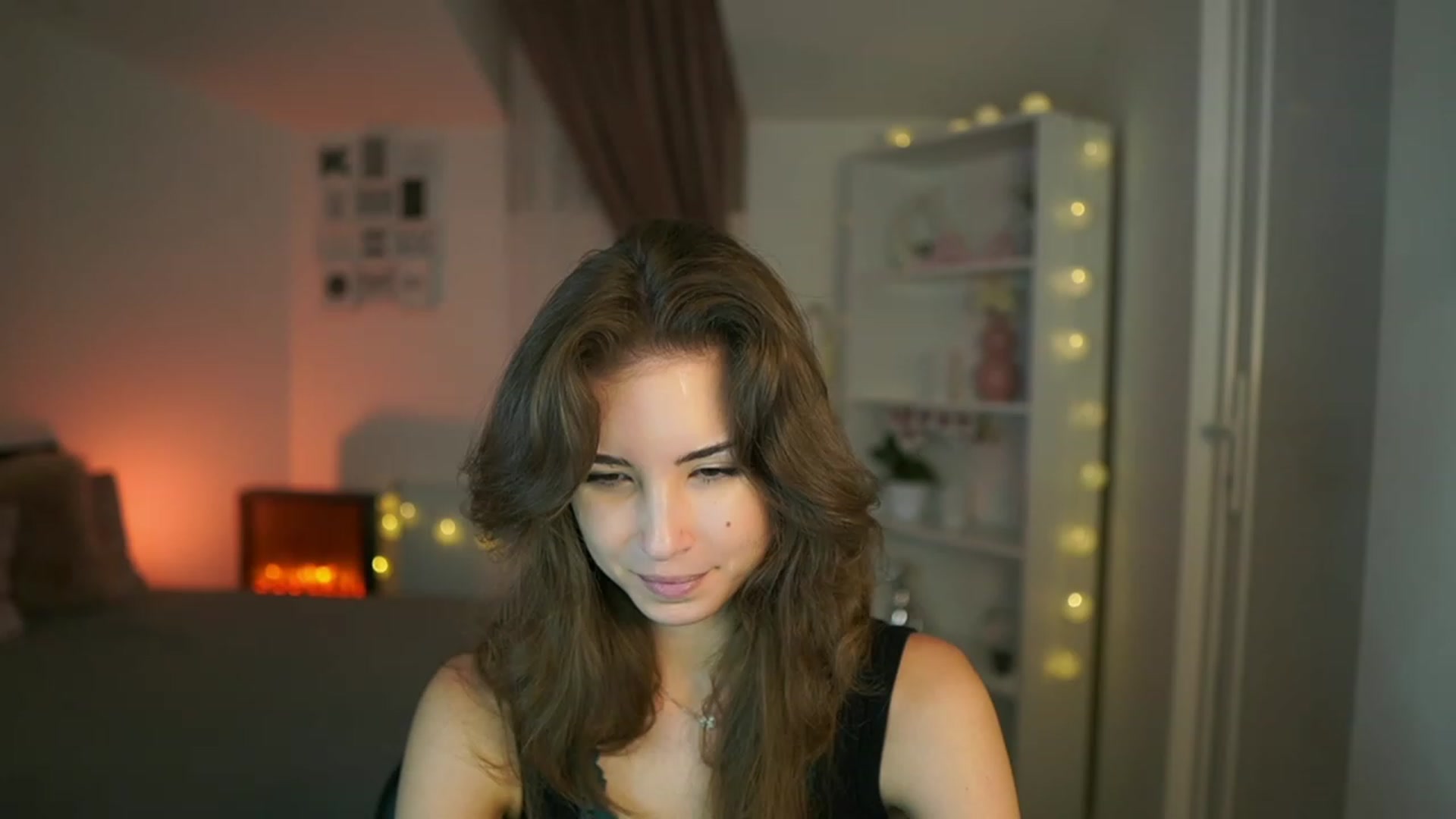 Gallery image thumbnail from Shy_jane's myfreecams stream on, 07/23/2023, 12:09 image 9 of 20