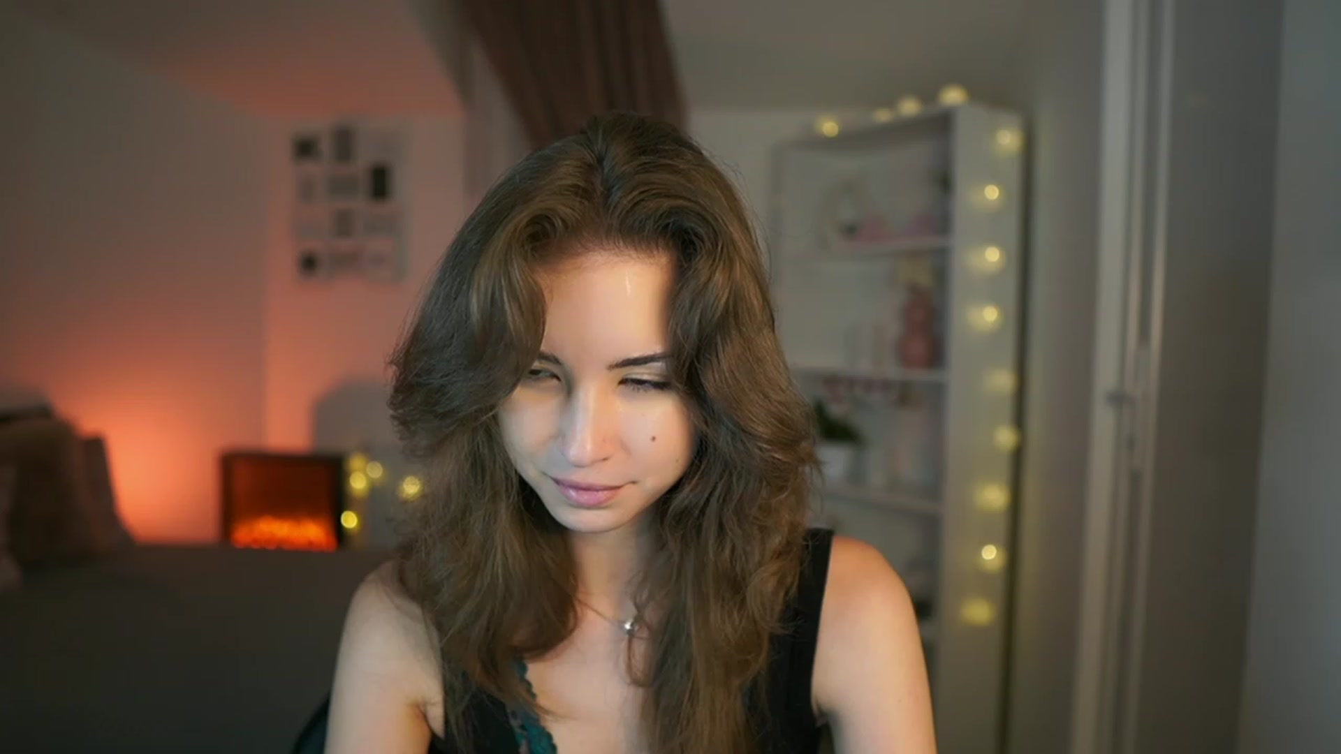 Gallery image thumbnail from Shy_jane's myfreecams stream on, 07/23/2023, 12:09 image 13 of 20
