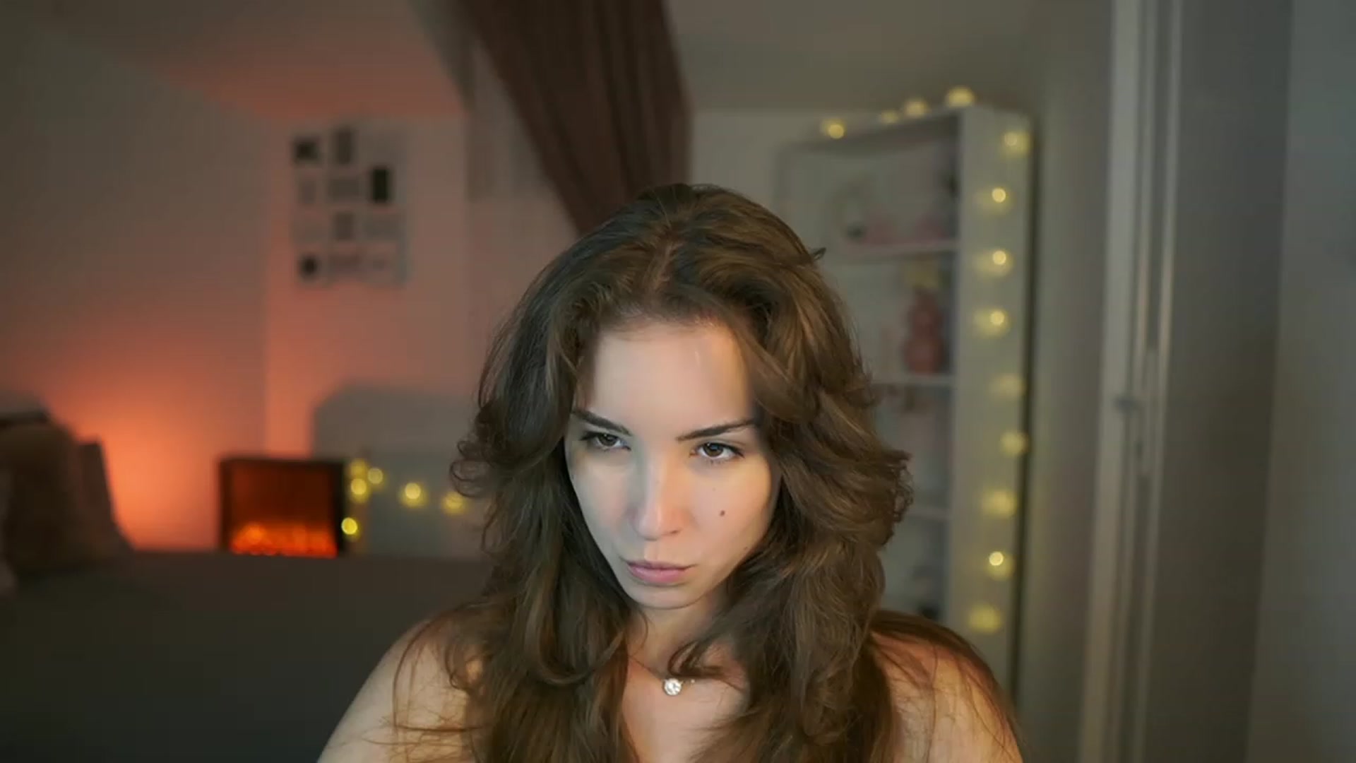 Gallery image thumbnail from Shy_jane's myfreecams stream on, 07/23/2023, 14:05 image 12 of 20