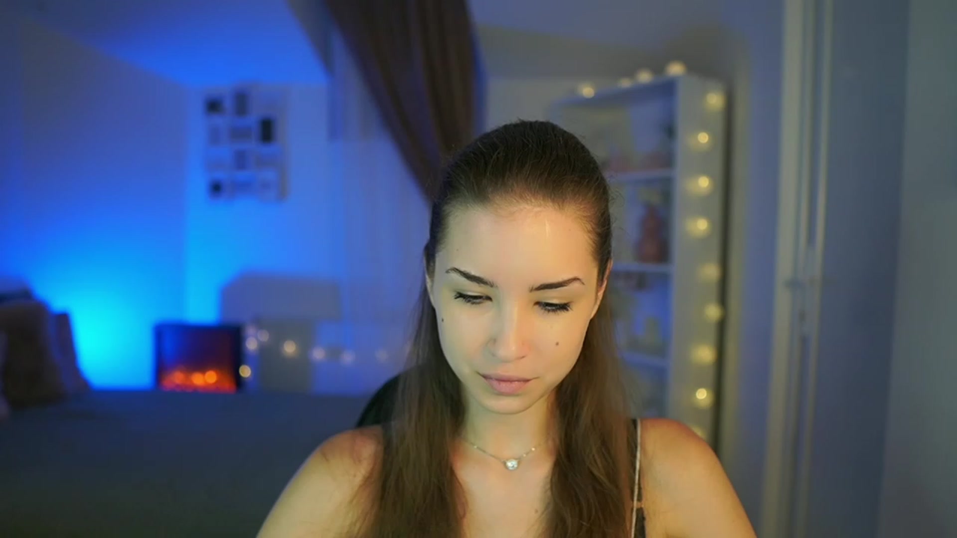 Gallery image thumbnail from Shy_jane's myfreecams stream on, 07/25/2023, 08:50 image 9 of 20
