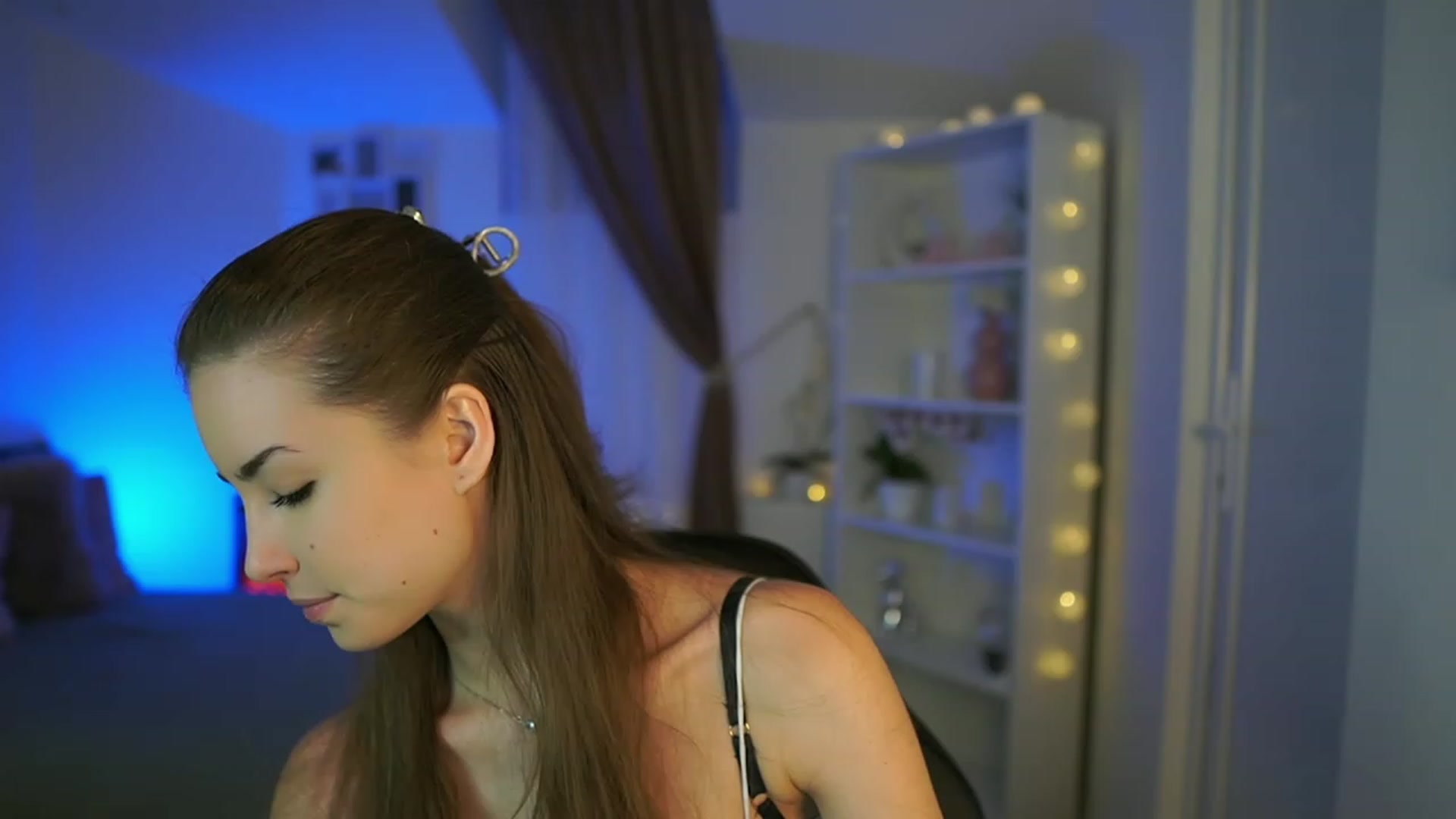 Gallery image thumbnail from Shy_jane's myfreecams stream on, 07/25/2023, 08:50 image 1 of 20