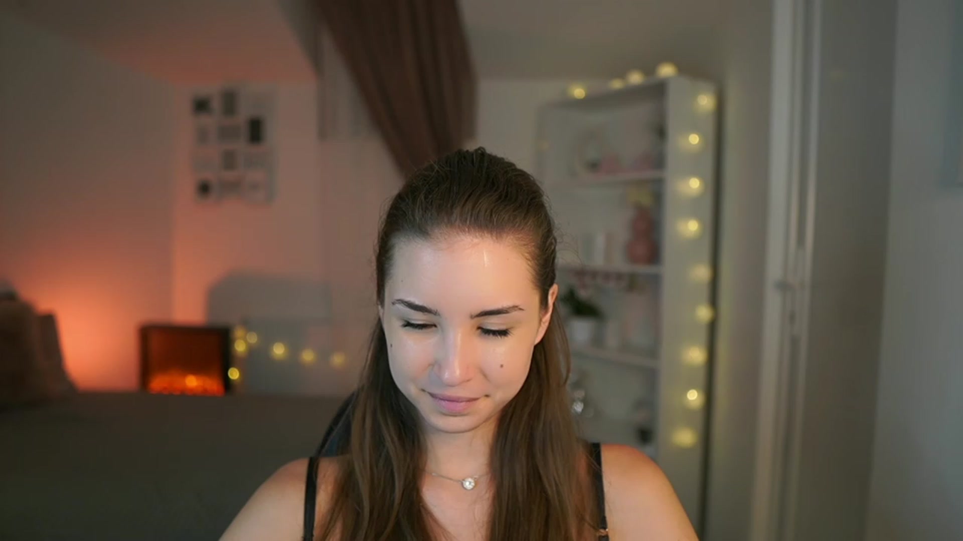 Gallery image thumbnail from Shy_jane's myfreecams stream on, 07/25/2023, 15:10 image 19 of 20