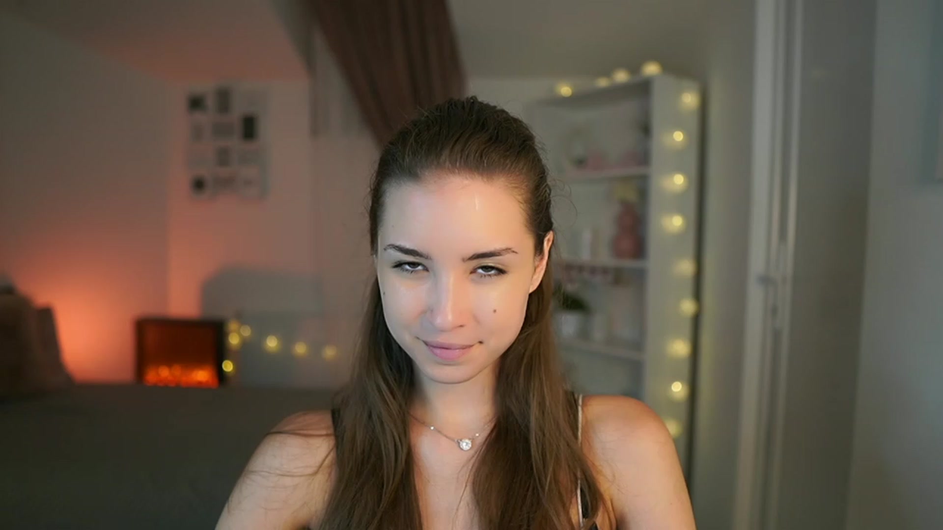 Gallery image thumbnail from Shy_jane's myfreecams stream on, 07/25/2023, 15:10 image 20 of 20