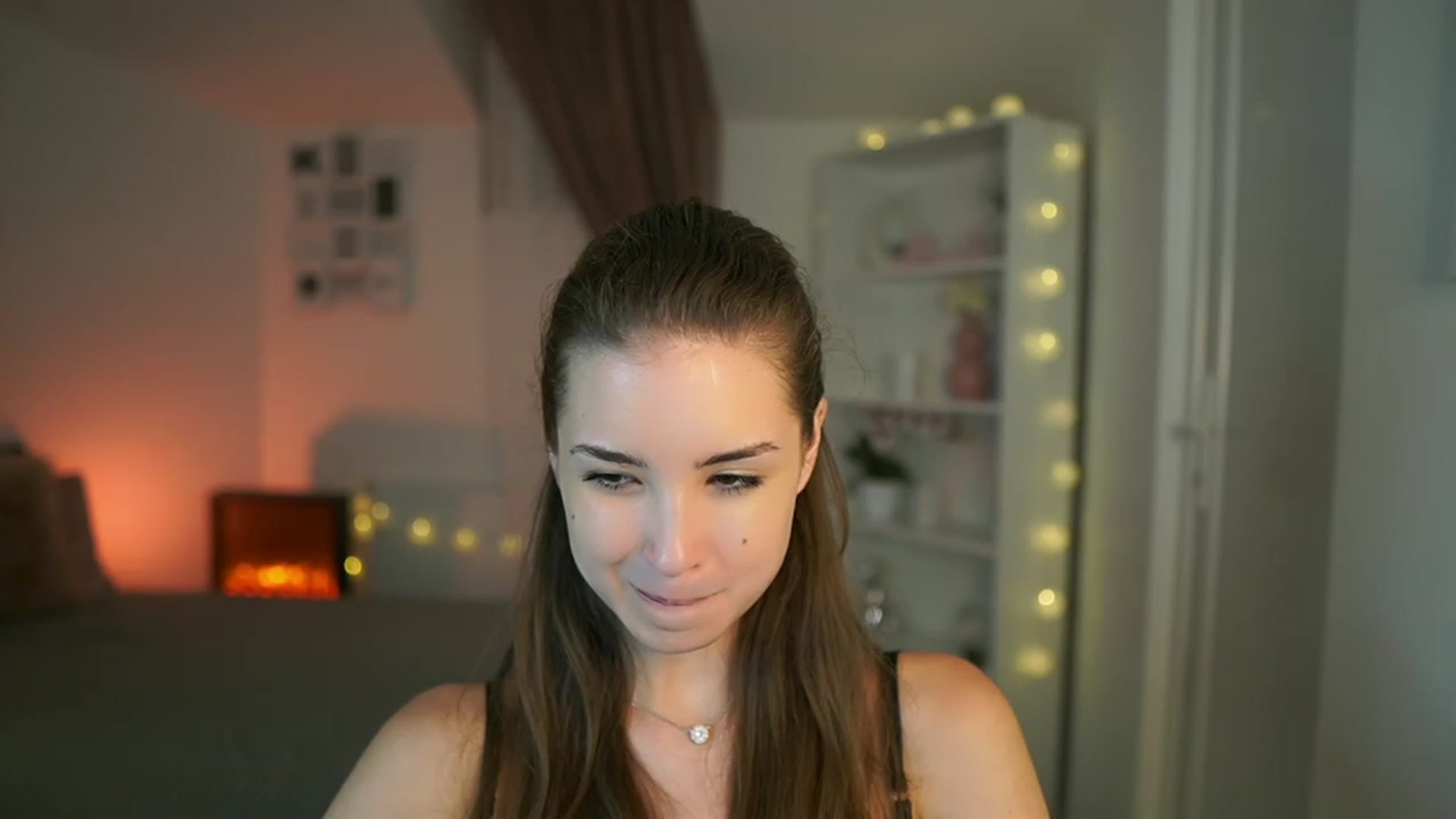 Gallery image thumbnail from Shy_jane's myfreecams stream on, 07/25/2023, 15:10 image 18 of 20