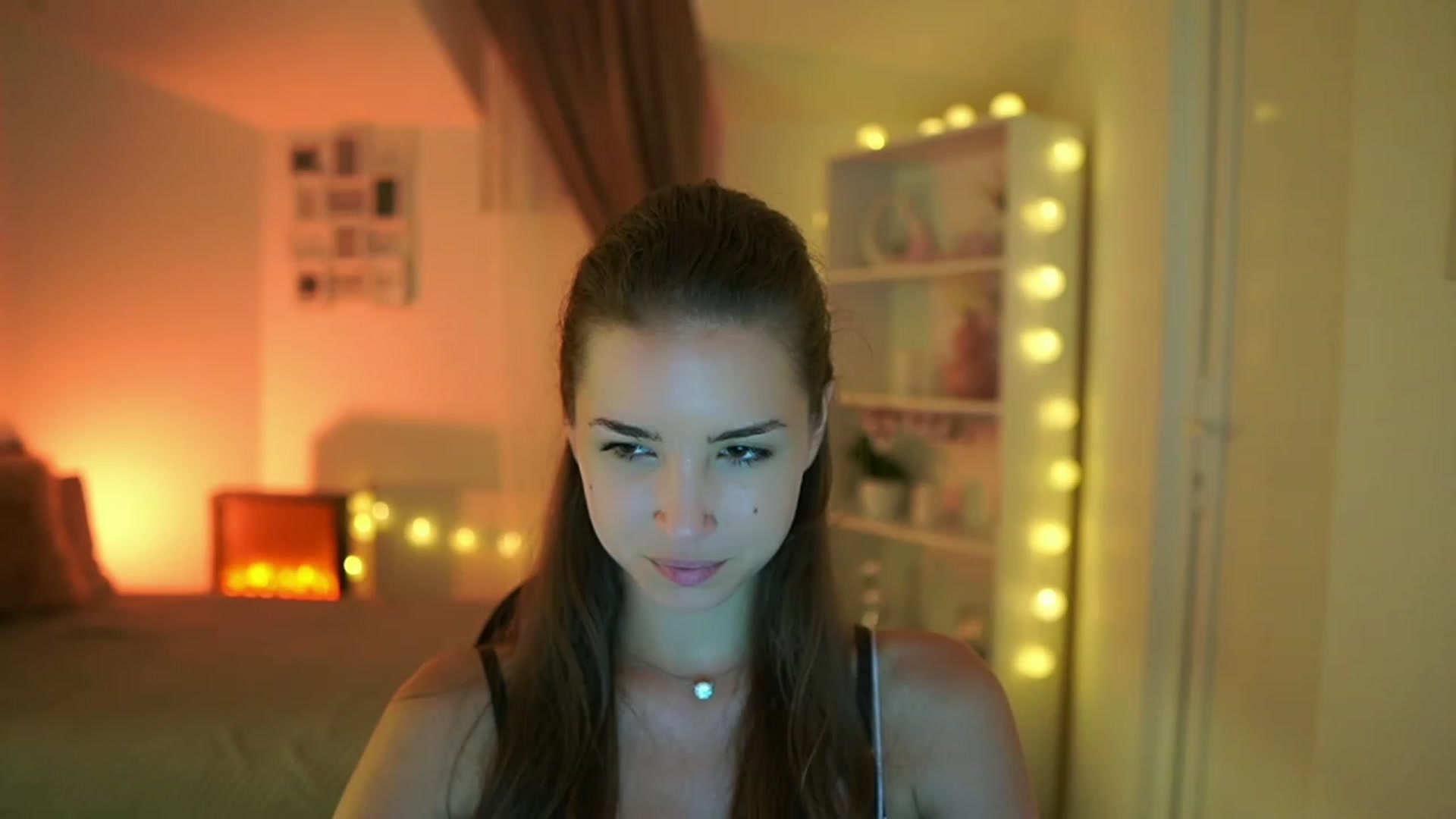 Gallery image thumbnail from Shy_jane's myfreecams stream on, 07/25/2023, 15:56 image 6 of 20