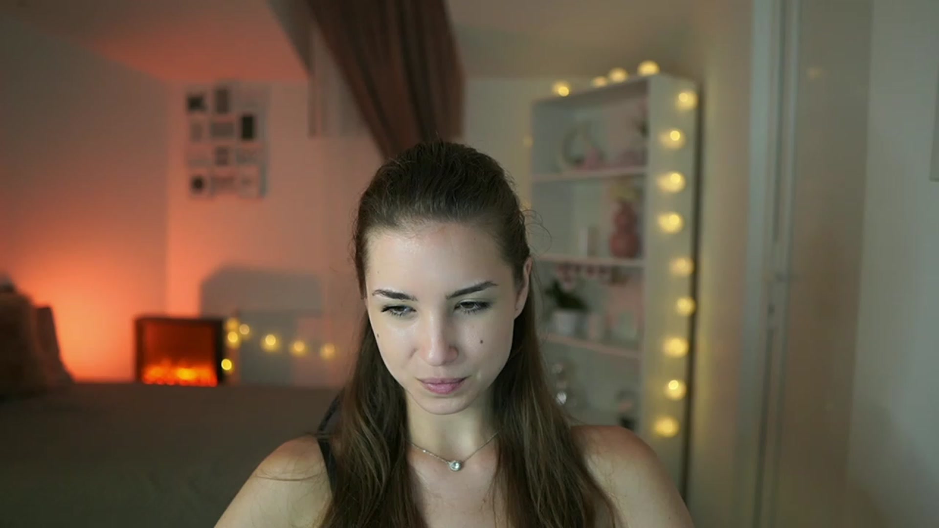 Gallery image thumbnail from Shy_jane's myfreecams stream on, 07/25/2023, 15:56 image 2 of 20