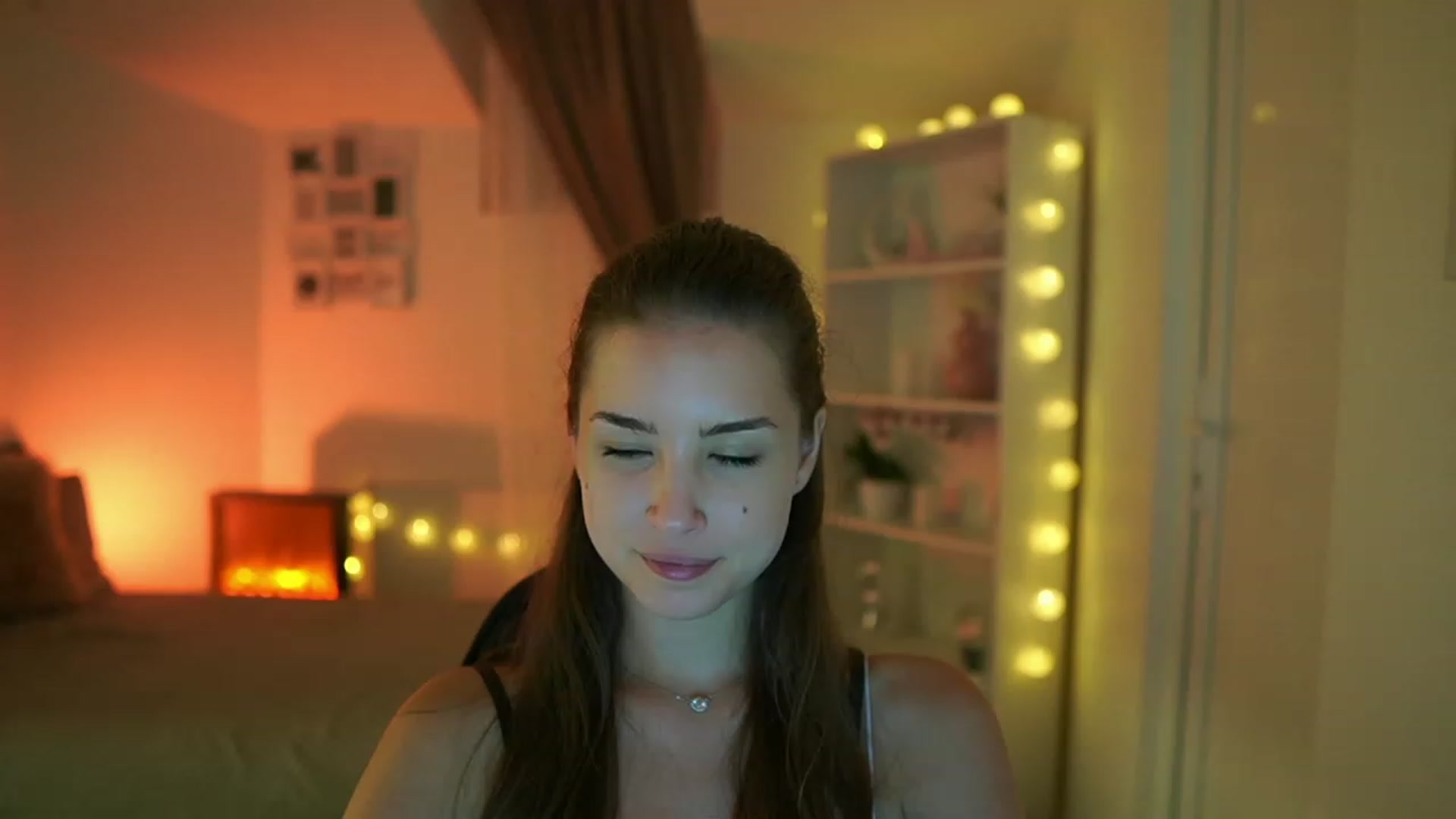 Gallery image thumbnail from Shy_jane's myfreecams stream on, 07/25/2023, 15:56 image 7 of 20