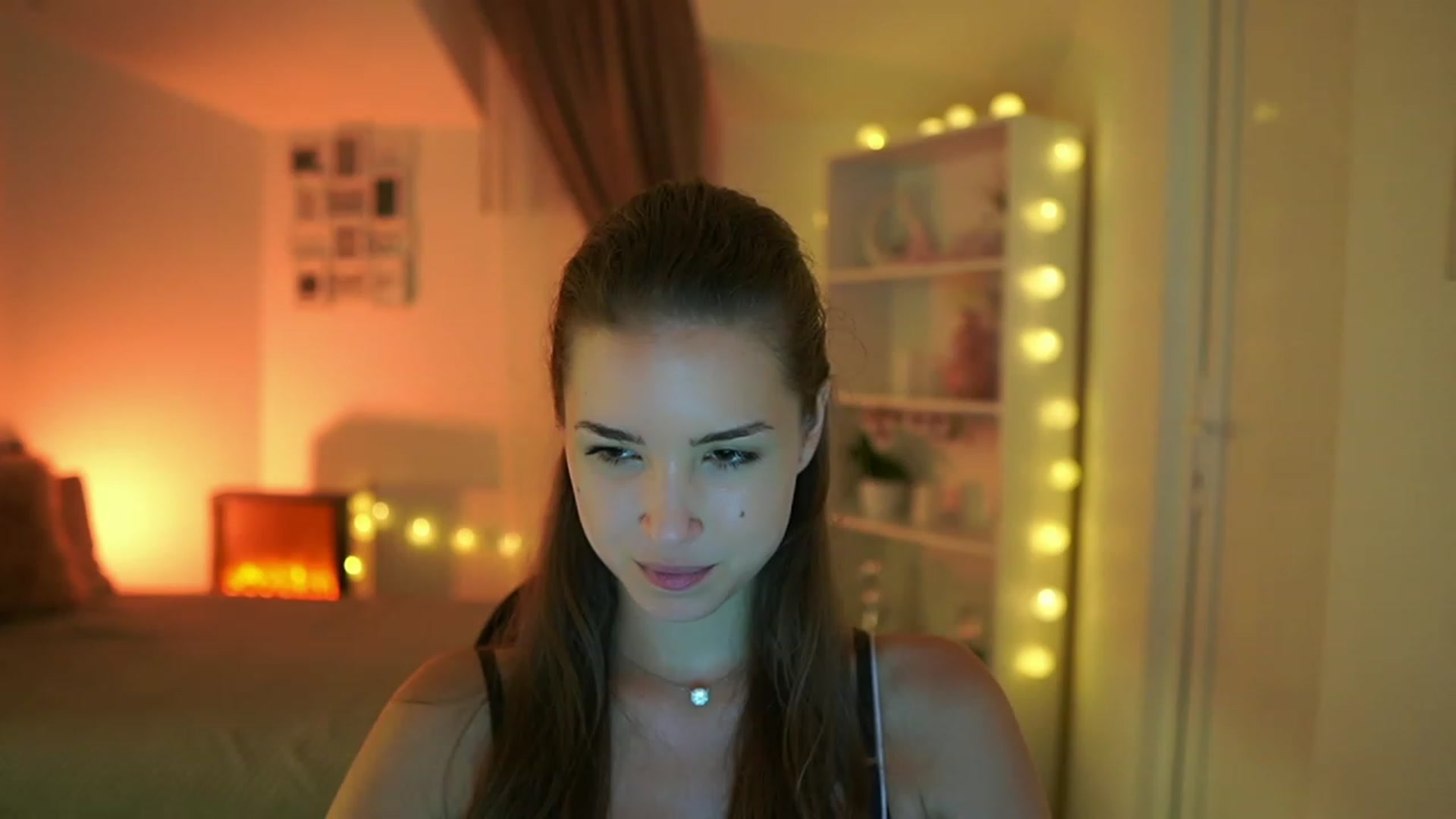 Gallery image thumbnail from Shy_jane's myfreecams stream on, 07/25/2023, 15:56 image 5 of 20