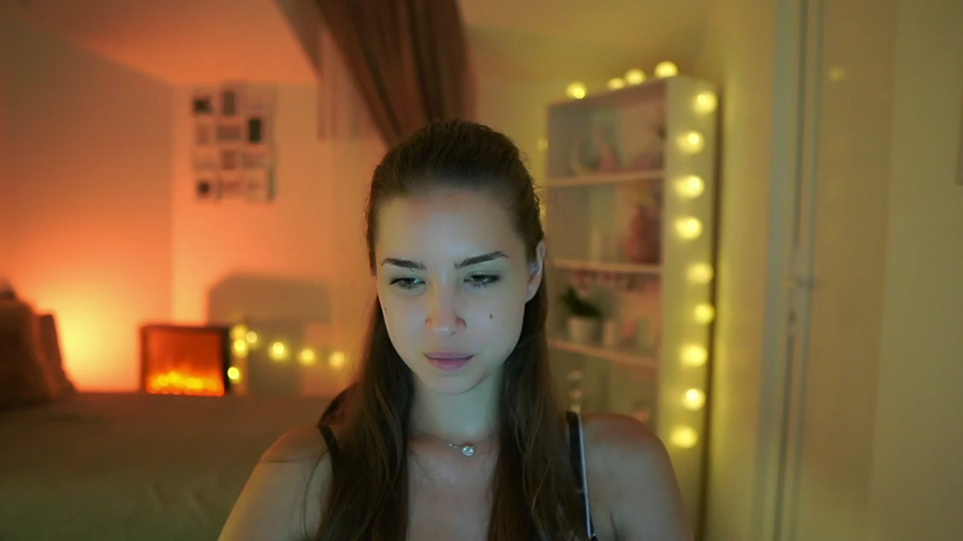 Gallery image thumbnail from Shy_jane's myfreecams stream on, 07/25/2023, 15:56 image 4 of 20