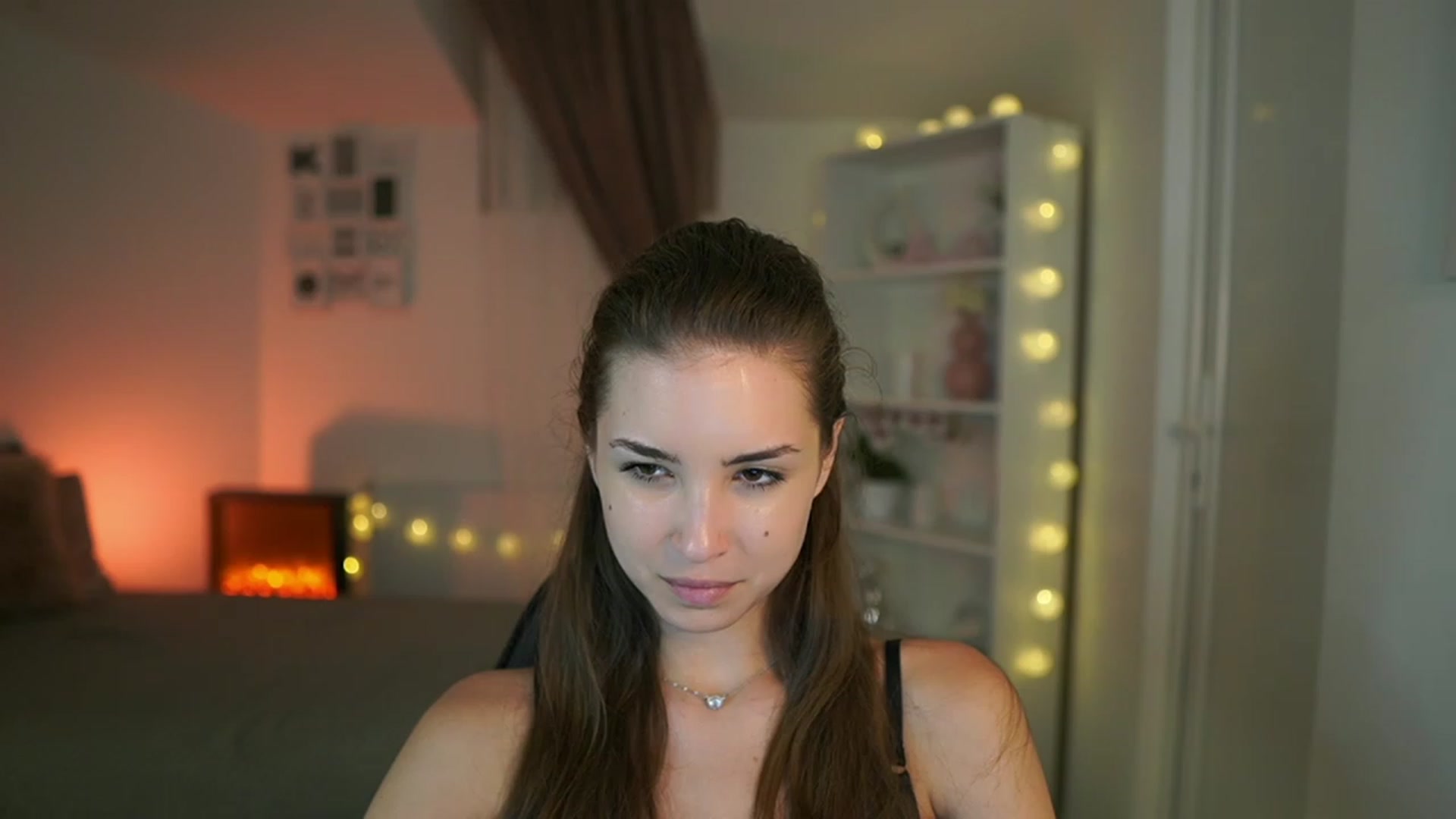 Gallery image thumbnail from Shy_jane's myfreecams stream on, 07/25/2023, 16:56 image 7 of 20