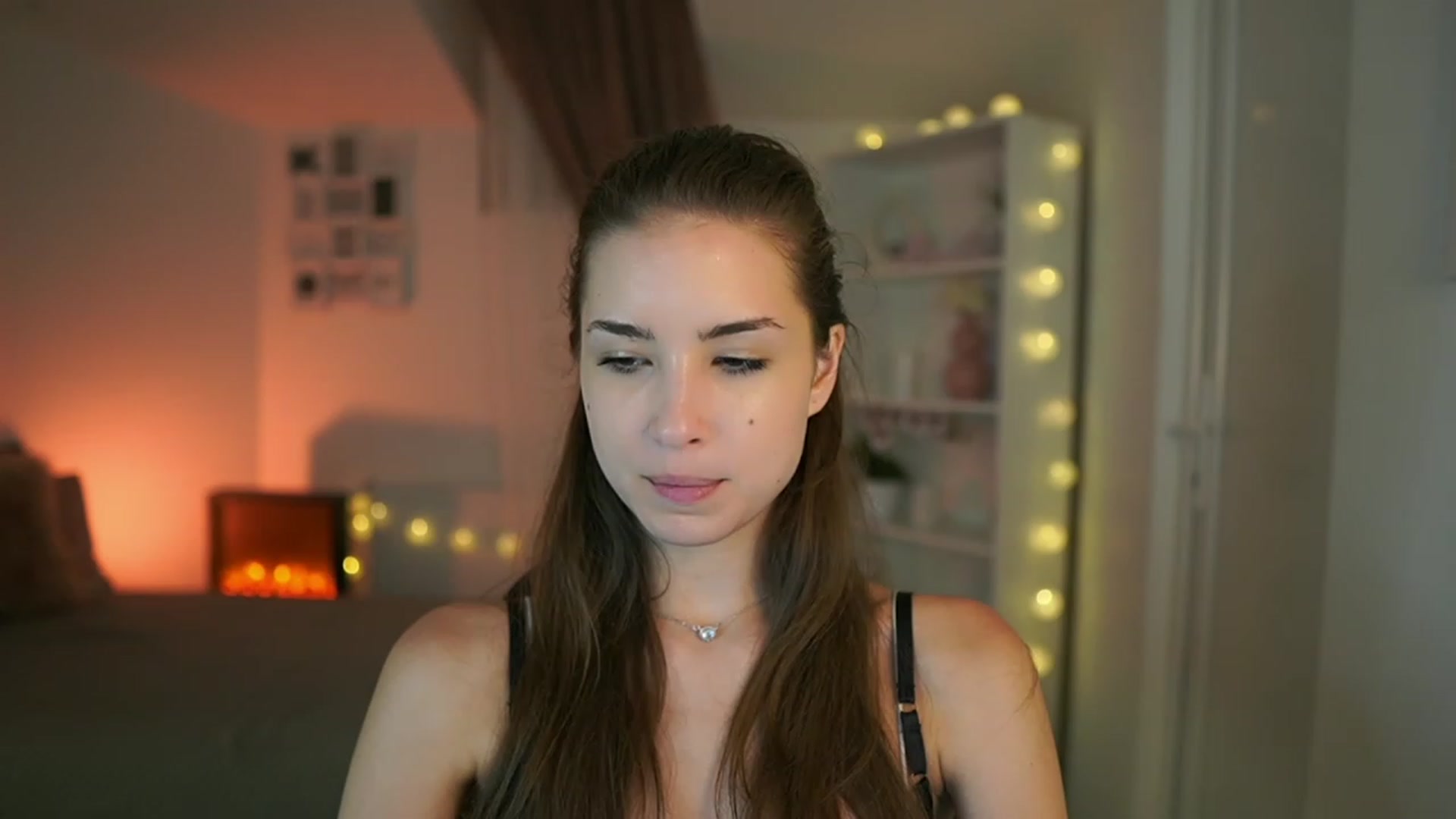 Gallery image thumbnail from Shy_jane's myfreecams stream on, 07/25/2023, 16:56 image 19 of 20