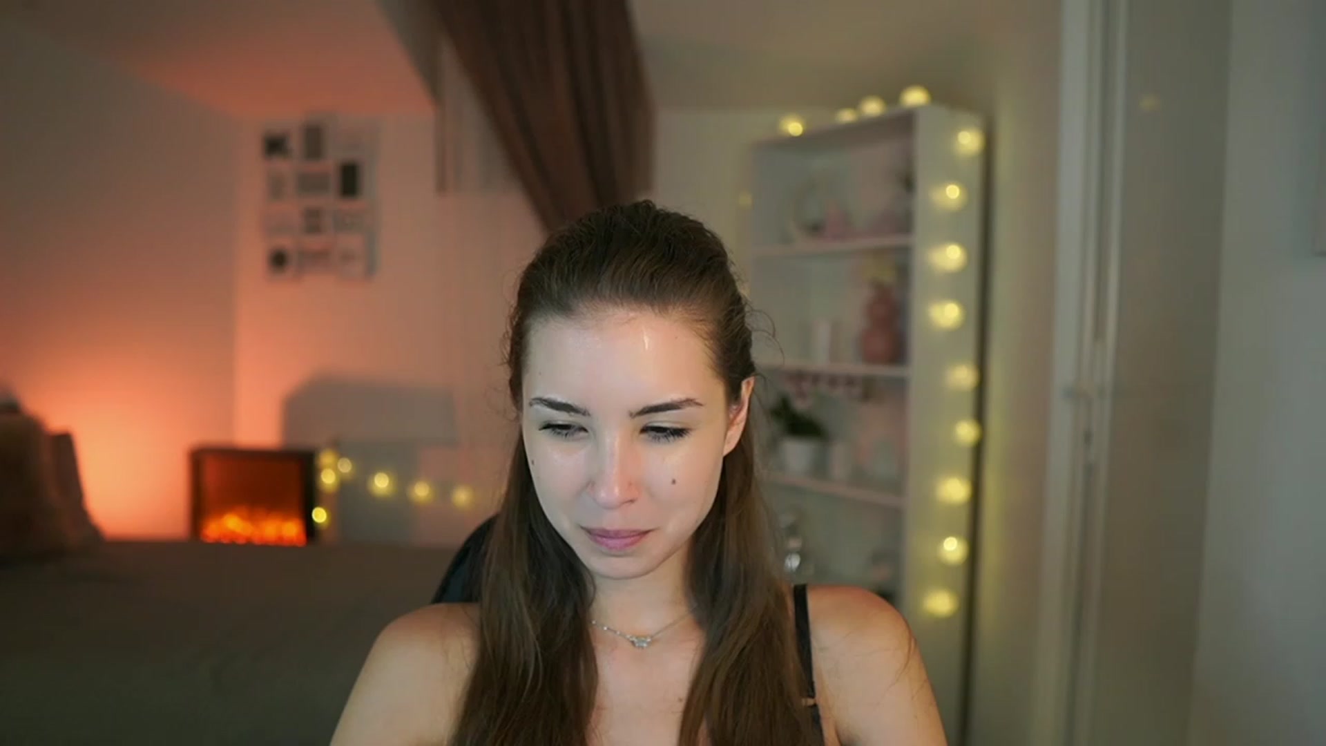 Gallery image thumbnail from Shy_jane's myfreecams stream on, 07/25/2023, 16:56 image 15 of 20