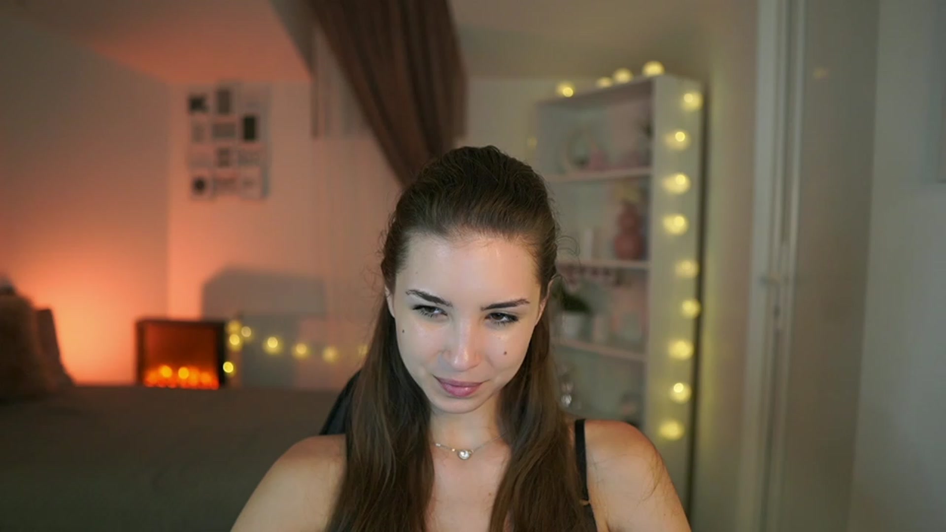 Gallery image thumbnail from Shy_jane's myfreecams stream on, 07/25/2023, 16:56 image 11 of 20