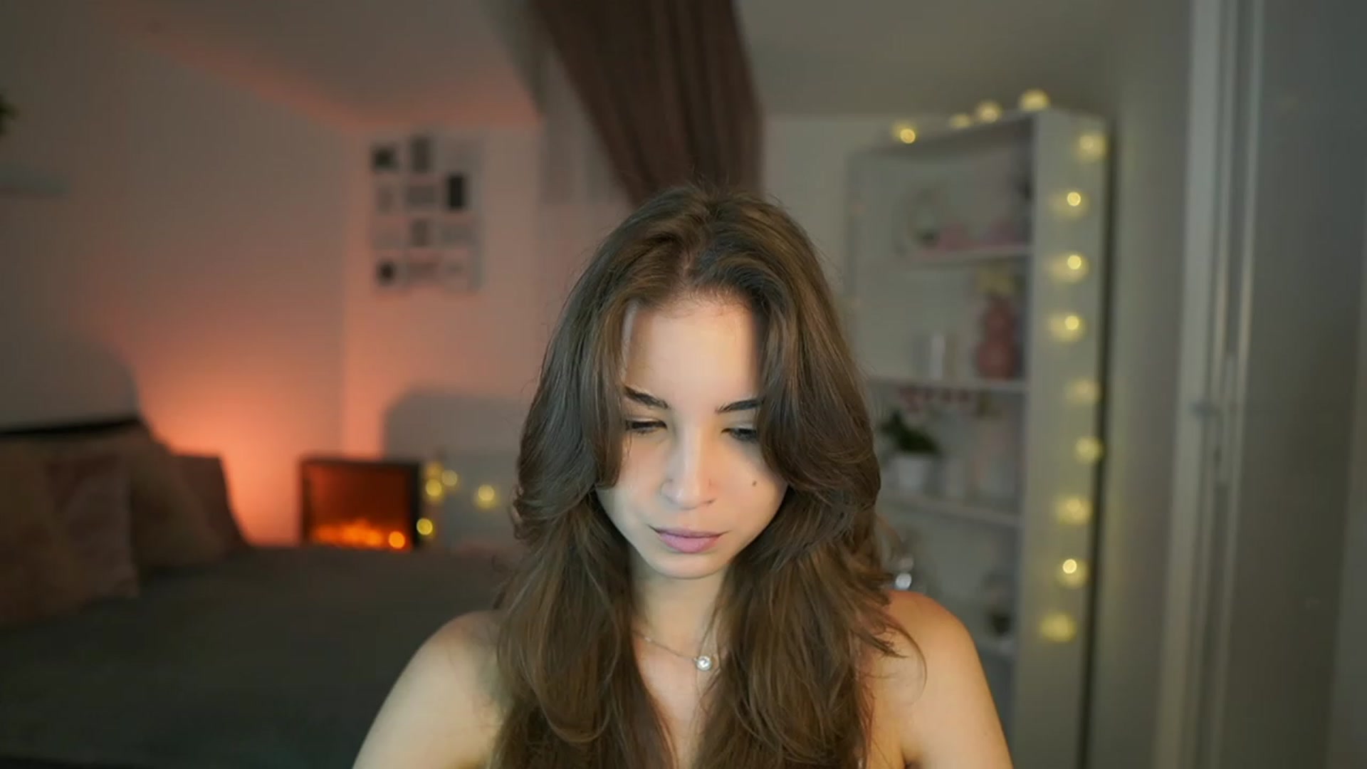 Gallery image thumbnail from Shy_jane's myfreecams stream on, 07/27/2023, 08:56 image 13 of 20