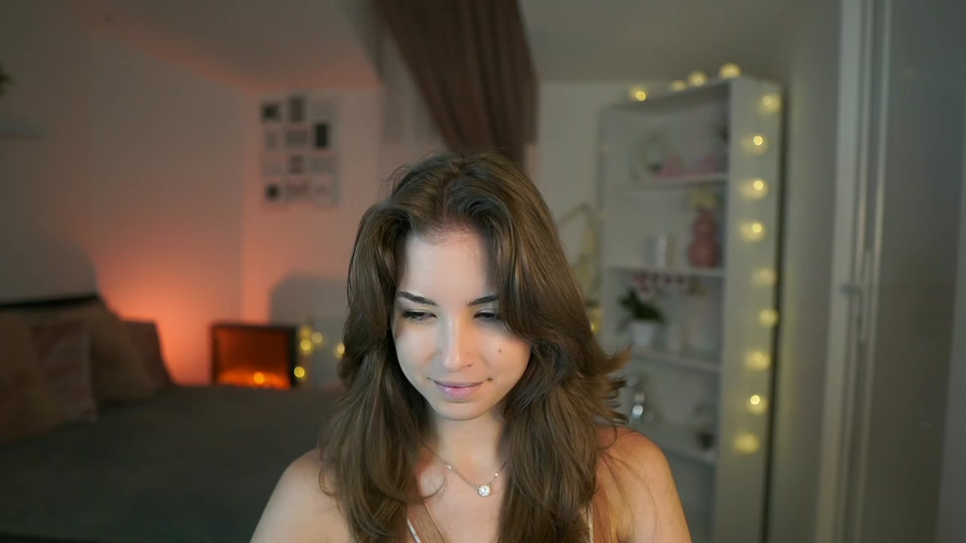 Gallery image thumbnail from Shy_jane's myfreecams stream on, 07/27/2023, 10:35 image 3 of 20