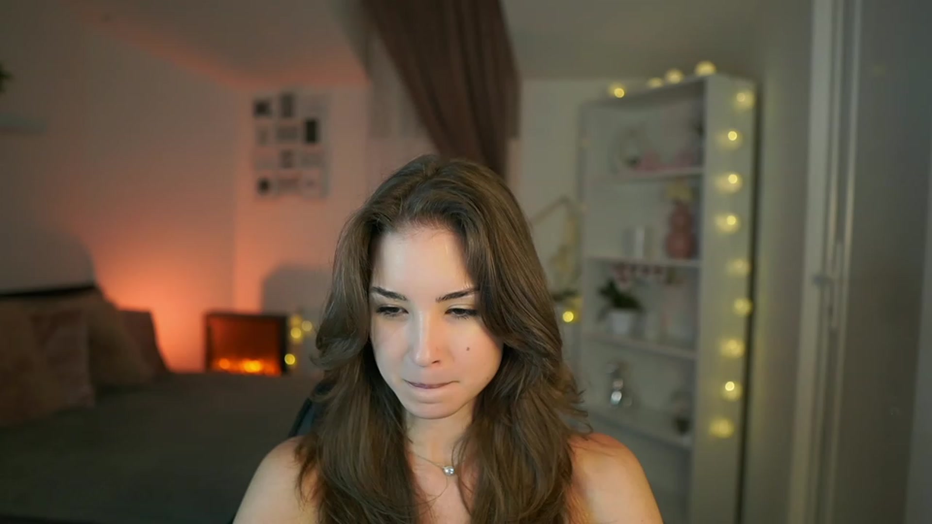 Gallery image thumbnail from Shy_jane's myfreecams stream on, 07/27/2023, 12:34 image 9 of 20