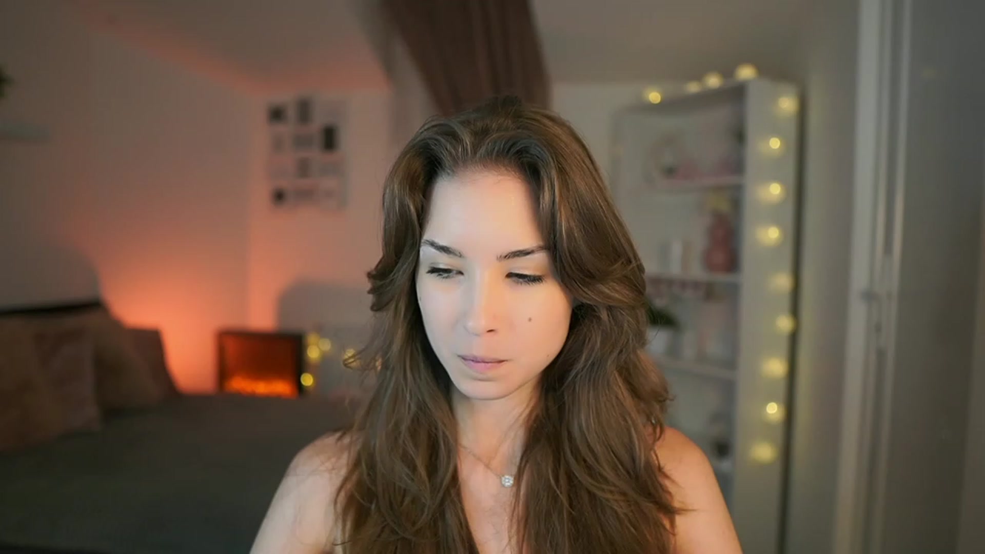 Gallery image thumbnail from Shy_jane's myfreecams stream on, 07/27/2023, 12:34 image 12 of 20