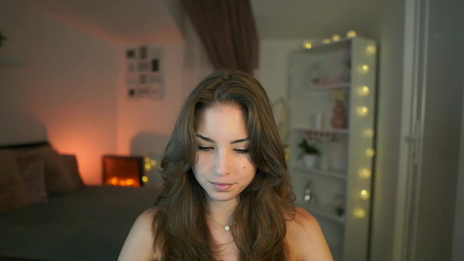Gallery image thumbnail from Shy_jane's myfreecams stream on, 07/27/2023, 12:34 image 8 of 20