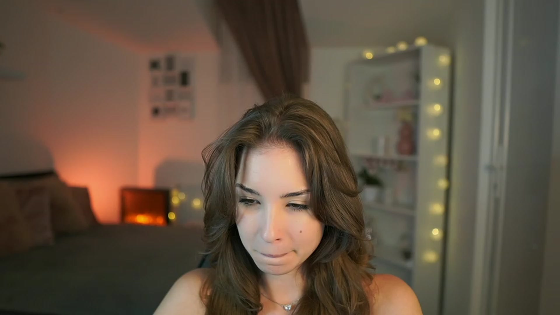 Gallery image thumbnail from Shy_jane's myfreecams stream on, 07/27/2023, 13:17 image 1 of 20