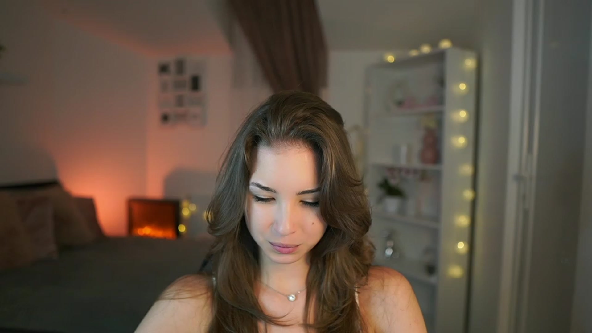 Gallery image thumbnail from Shy_jane's myfreecams stream on, 07/27/2023, 13:17 image 7 of 20