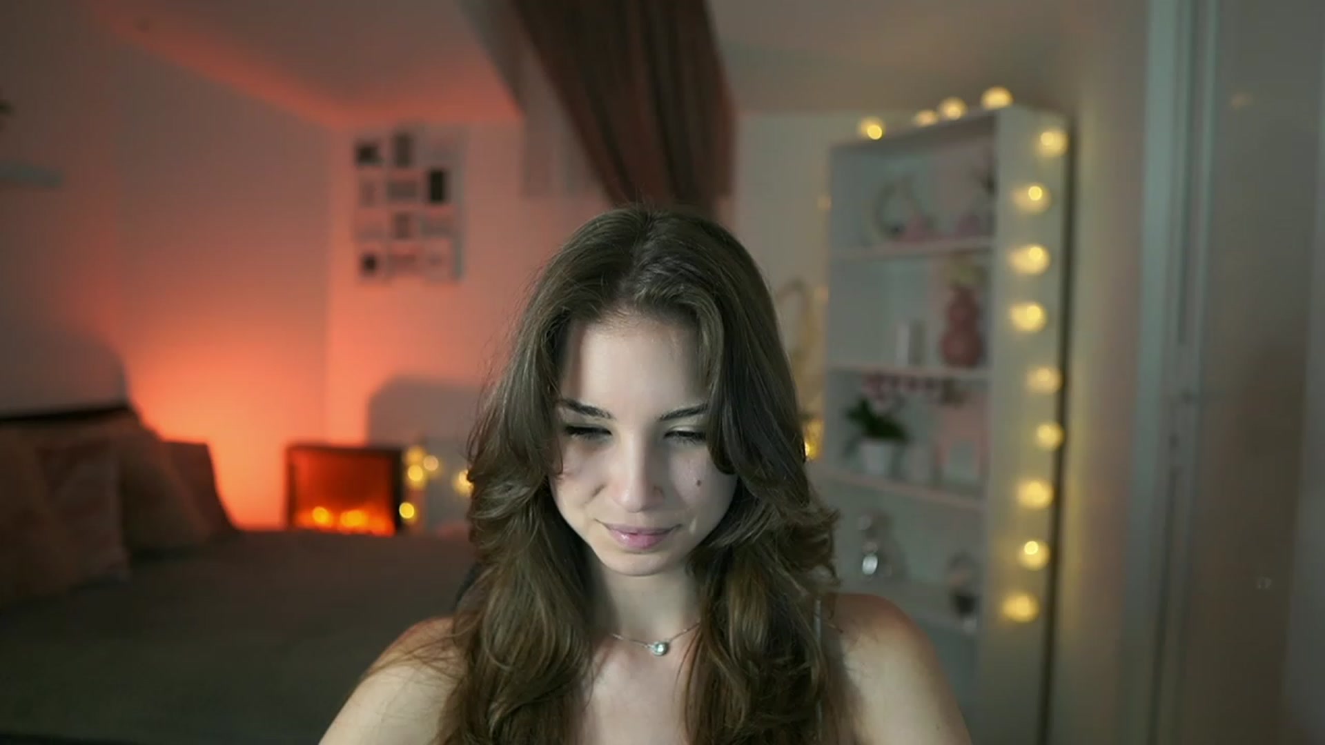 Gallery image thumbnail from Shy_jane's myfreecams stream on, 07/27/2023, 13:57 image 10 of 20