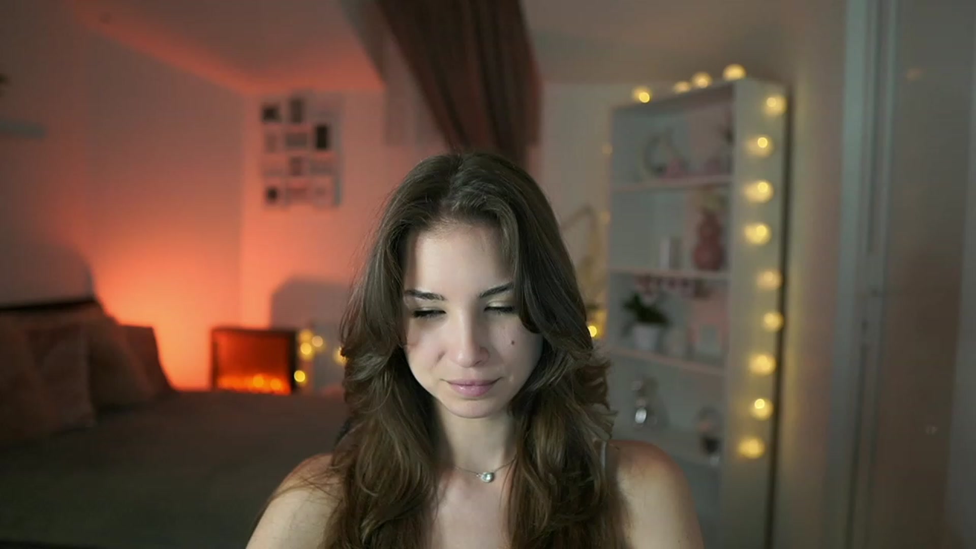 Gallery image thumbnail from Shy_jane's myfreecams stream on, 07/27/2023, 13:57 image 9 of 20
