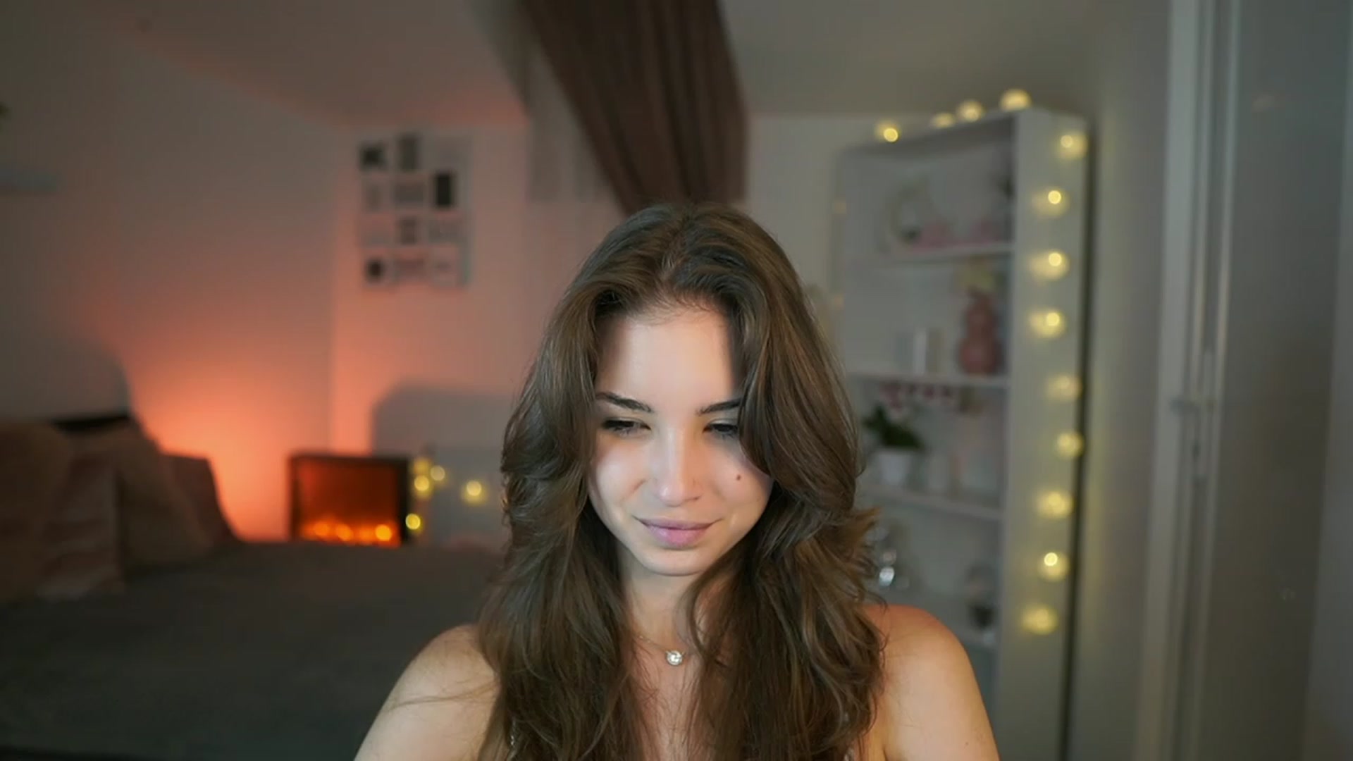 Gallery image thumbnail from Shy_jane's myfreecams stream on, 07/27/2023, 14:55 image 10 of 20