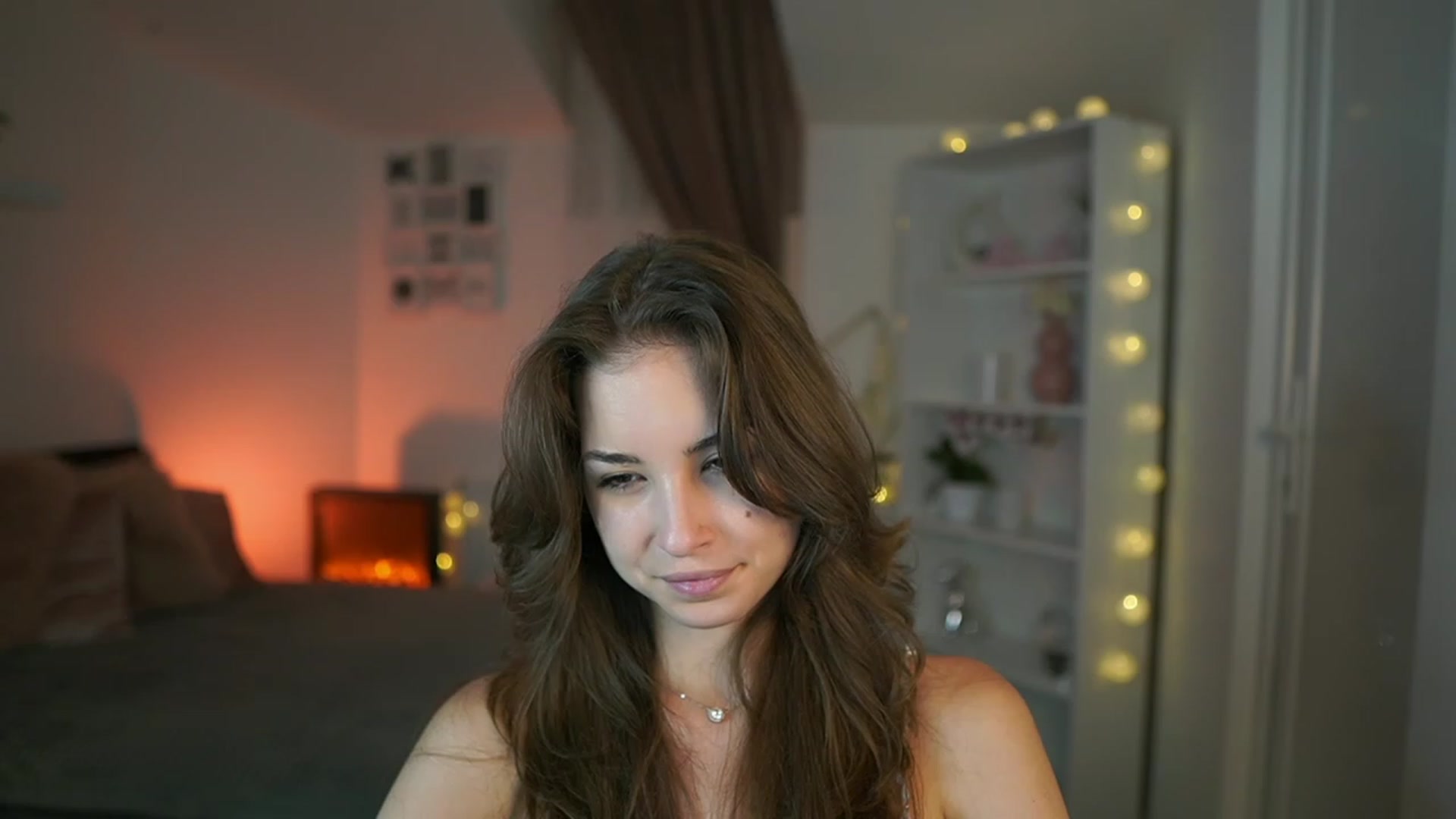 Gallery image thumbnail from Shy_jane's myfreecams stream on, 07/27/2023, 14:55 image 12 of 20