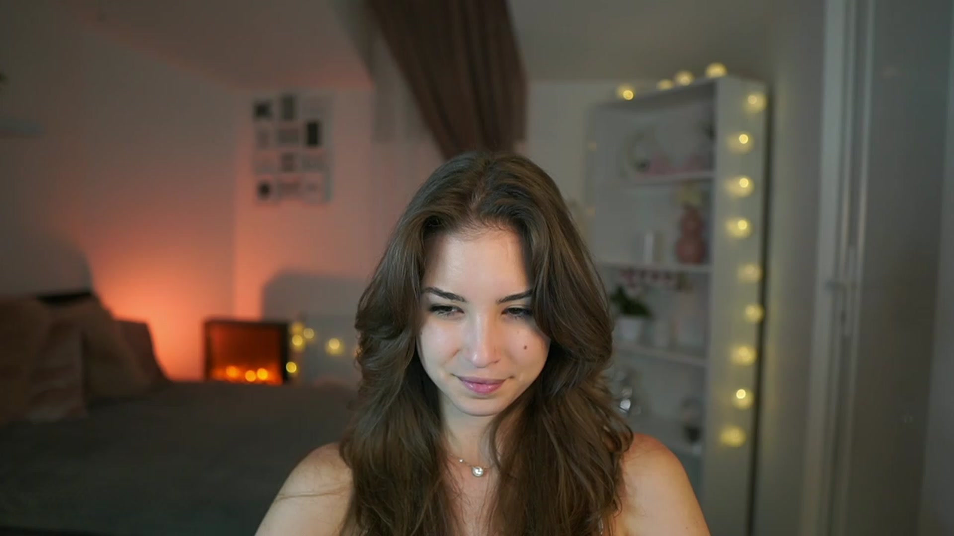 Gallery image thumbnail from Shy_jane's myfreecams stream on, 07/27/2023, 14:55 image 11 of 20