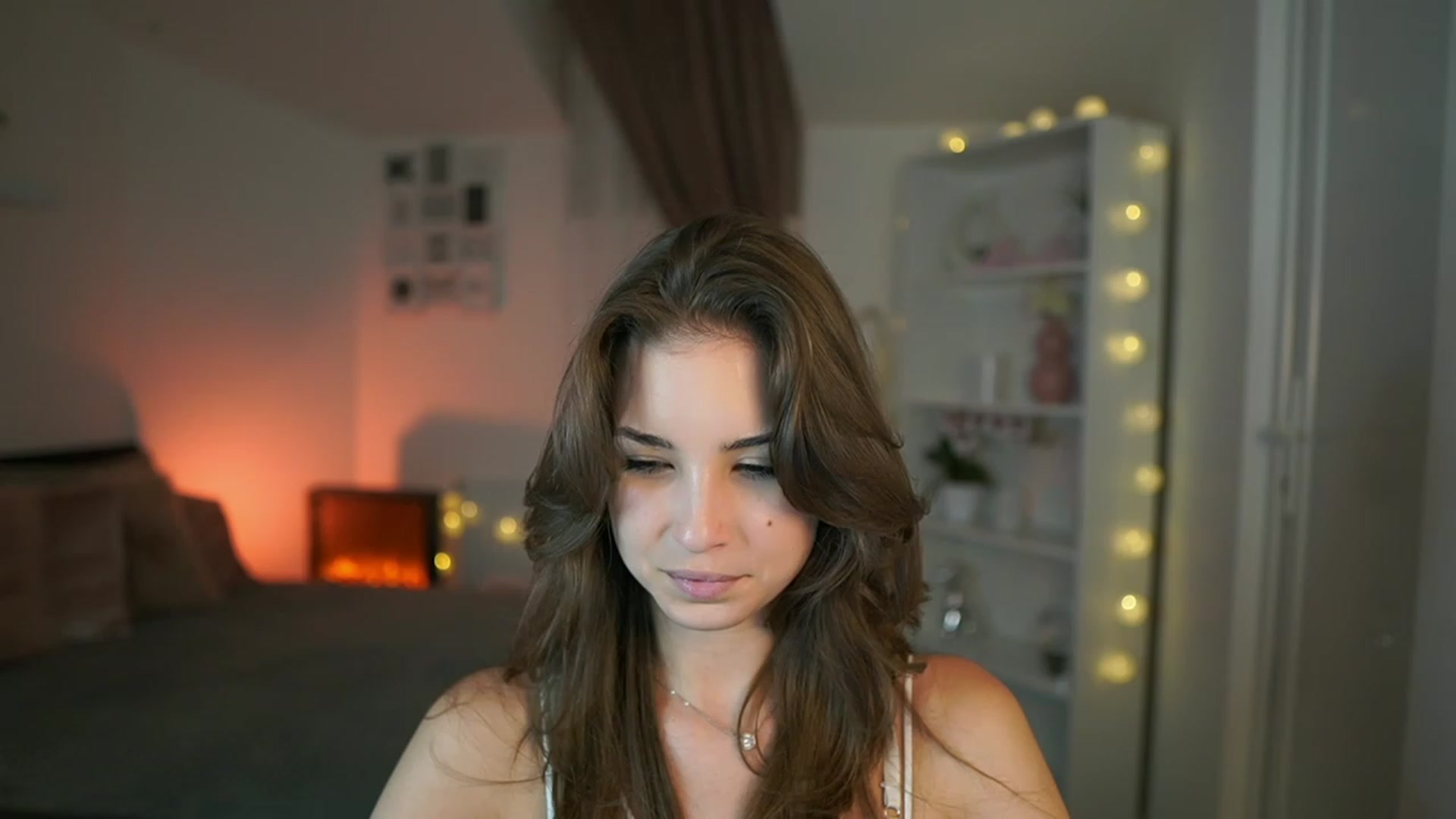 Gallery image thumbnail from Shy_jane's myfreecams stream on, 07/27/2023, 15:48 image 4 of 20