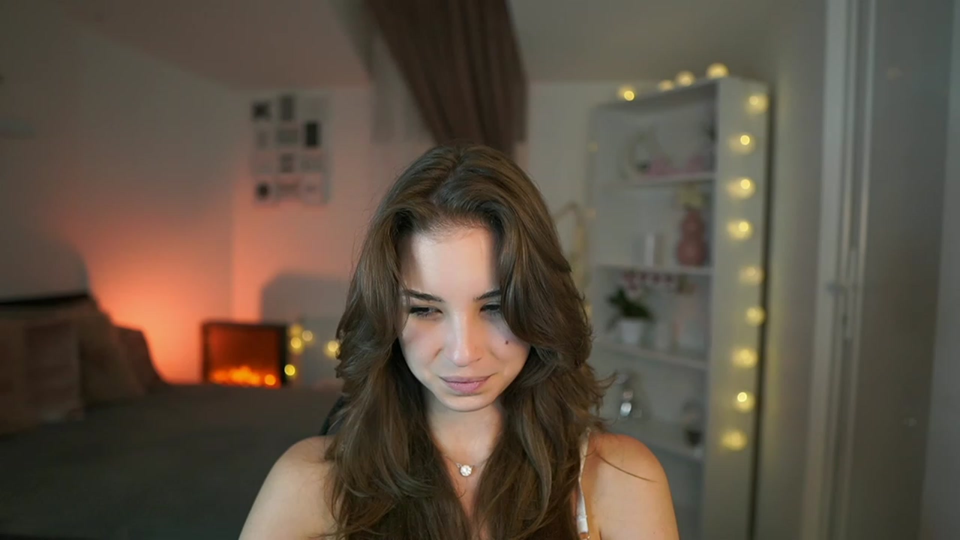 Gallery image thumbnail from Shy_jane's myfreecams stream on, 07/27/2023, 16:01 image 17 of 20