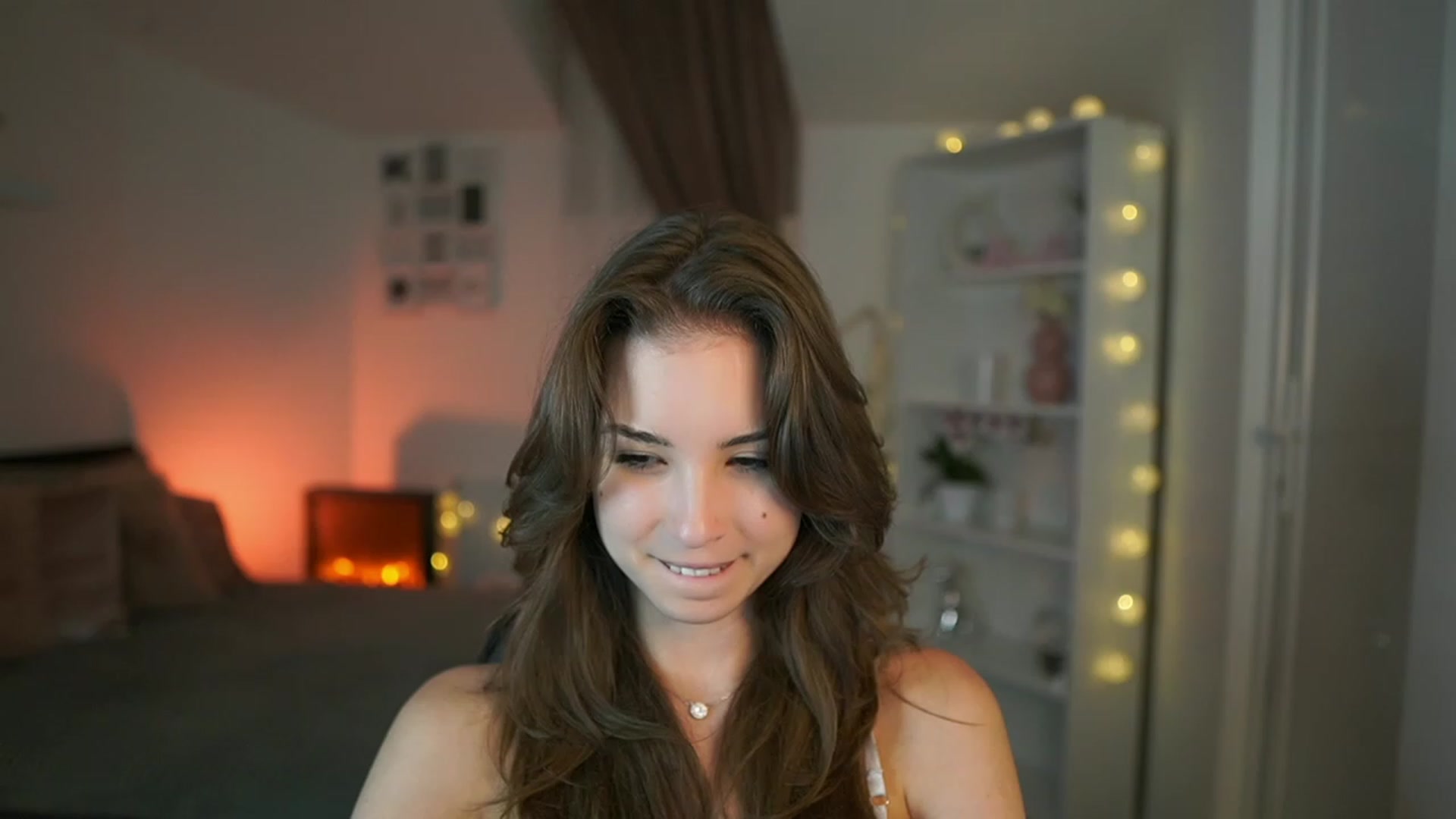 Gallery image thumbnail from Shy_jane's myfreecams stream on, 07/27/2023, 16:01 image 14 of 20