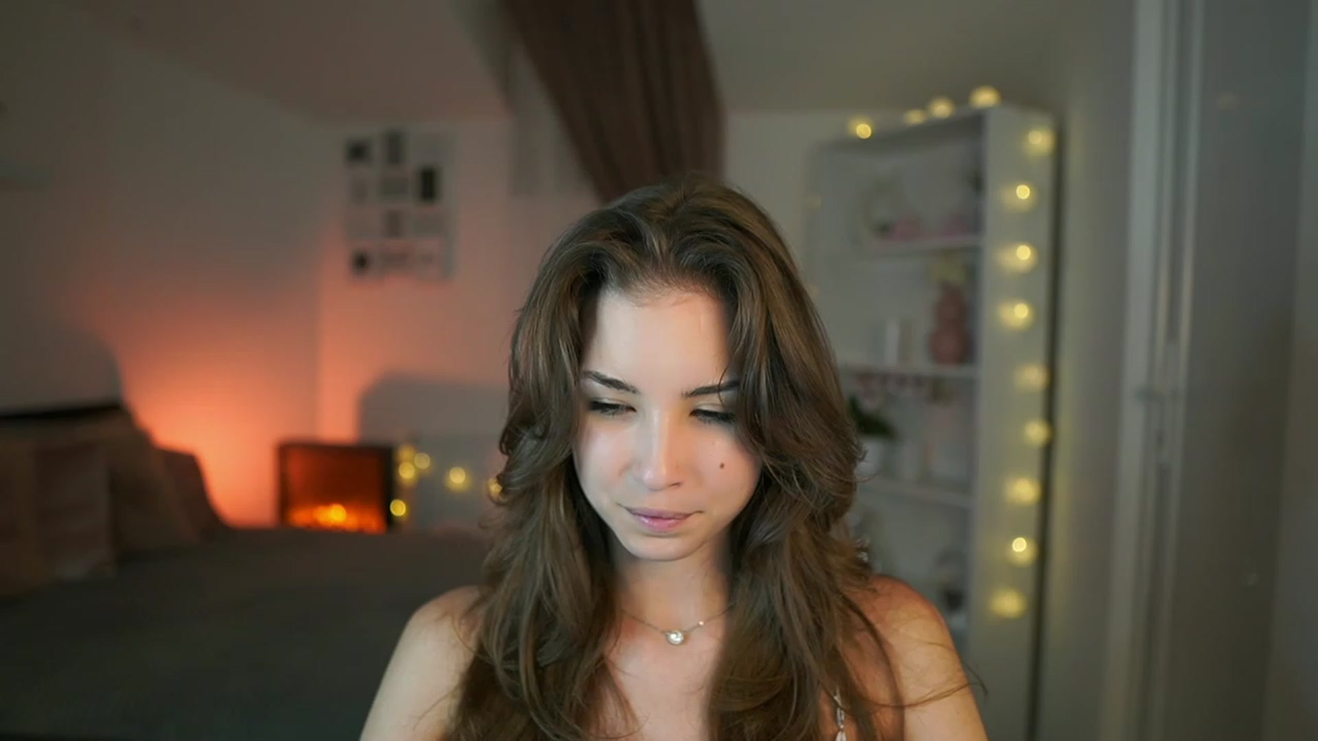 Gallery image thumbnail from Shy_jane's myfreecams stream on, 07/27/2023, 16:17 image 8 of 20