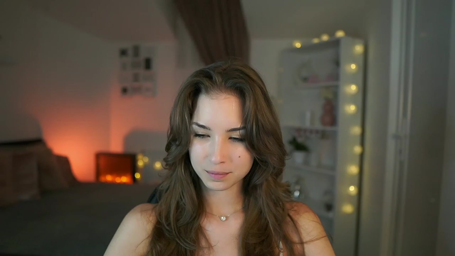 Gallery image thumbnail from Shy_jane's myfreecams stream on, 07/27/2023, 16:17 image 9 of 20
