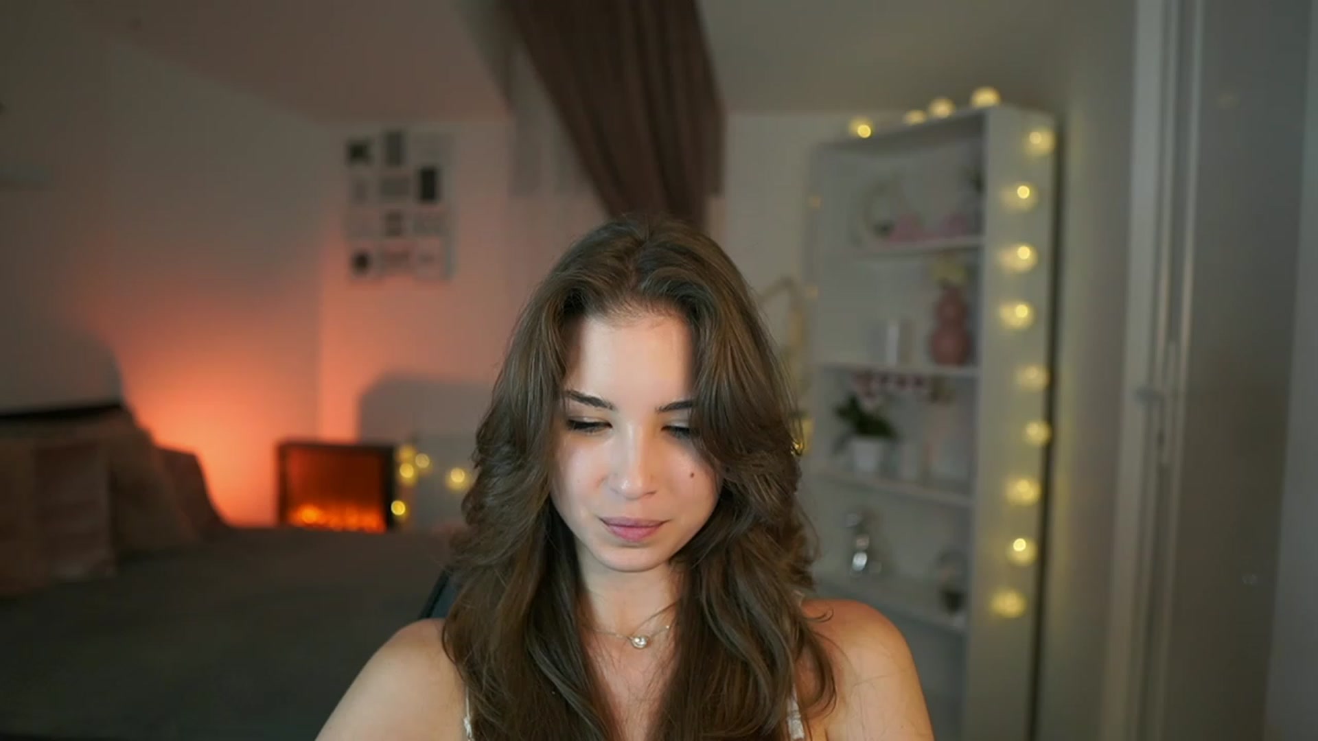 Gallery image thumbnail from Shy_jane's myfreecams stream on, 07/27/2023, 17:30 image 1 of 20