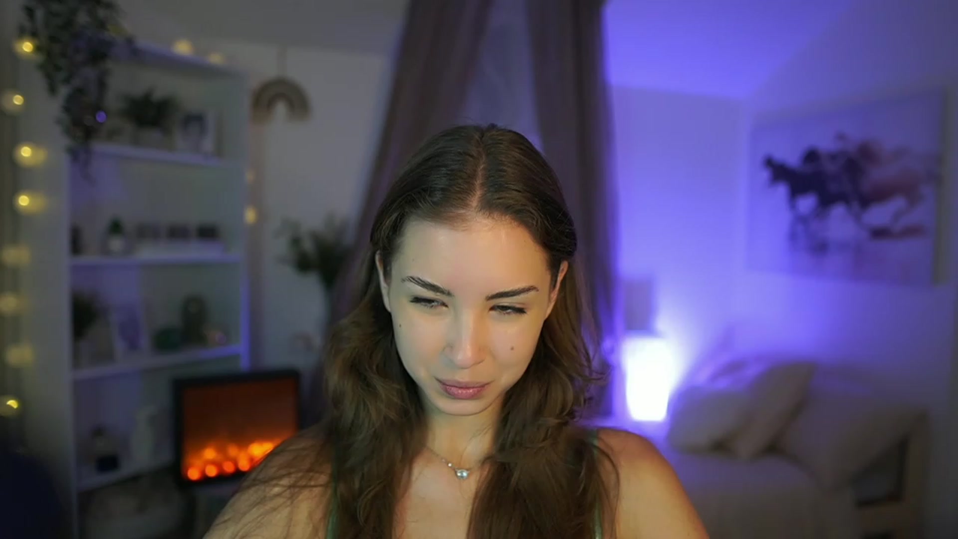 Gallery image thumbnail from Shy_jane's myfreecams stream on, 08/03/2023, 09:46 image 6 of 20