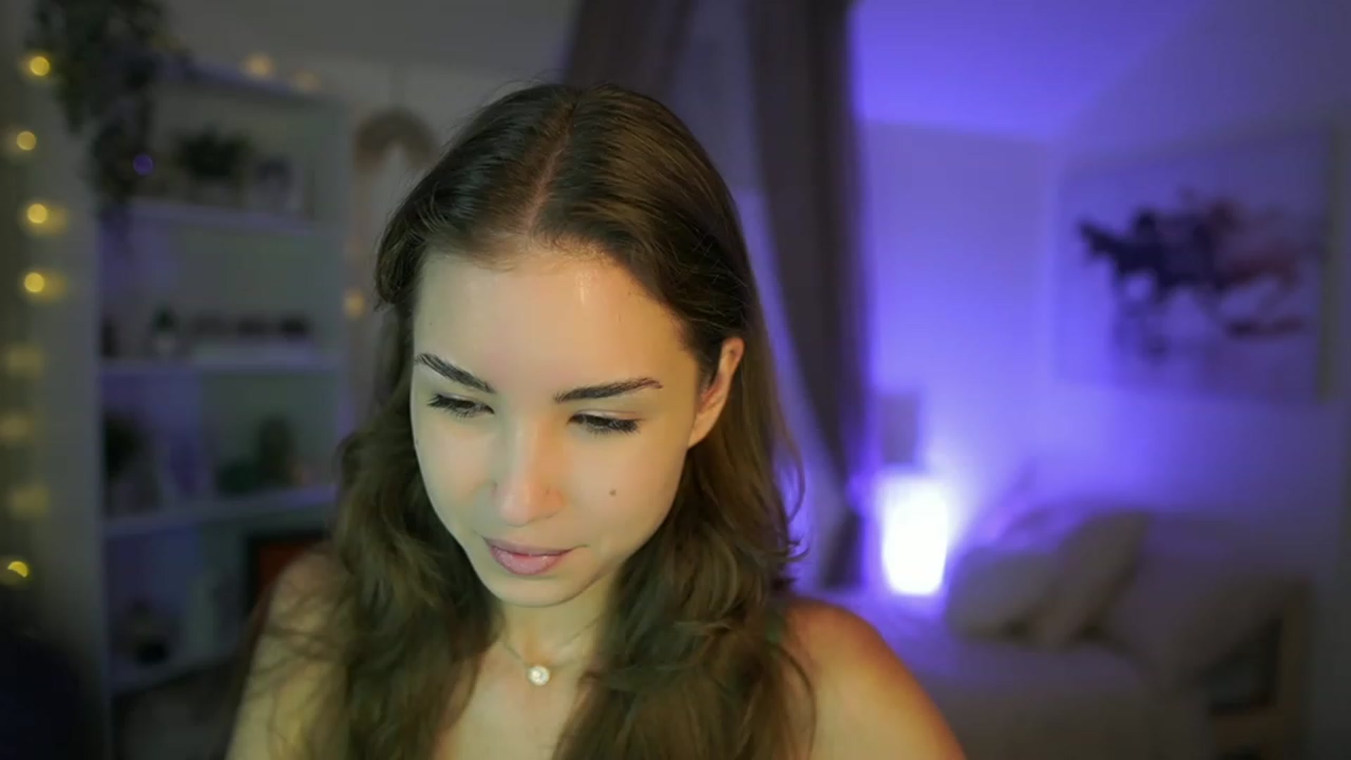 Gallery image thumbnail from Shy_jane's myfreecams stream on, 08/03/2023, 09:46 image 10 of 20