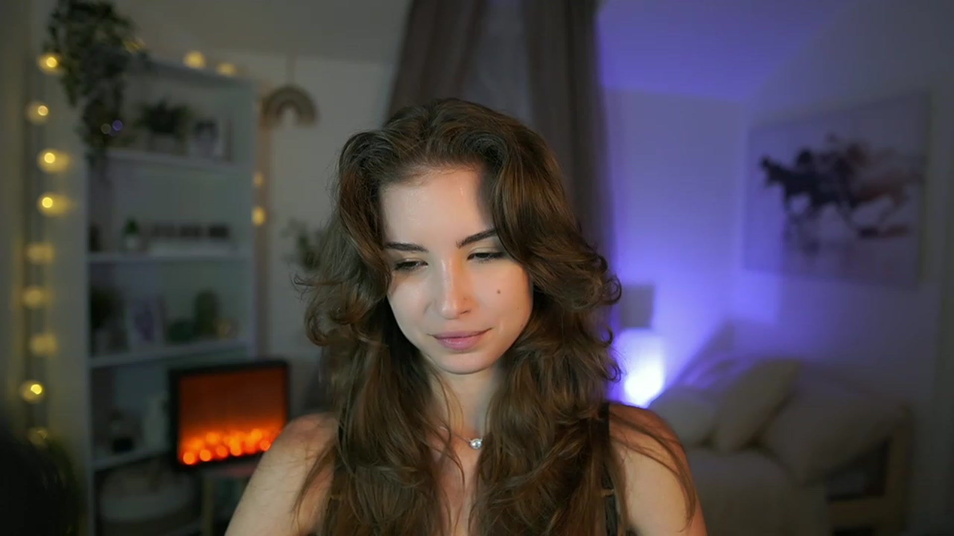 Gallery image thumbnail from Shy_jane's myfreecams stream on, 08/06/2023, 13:15 image 7 of 20