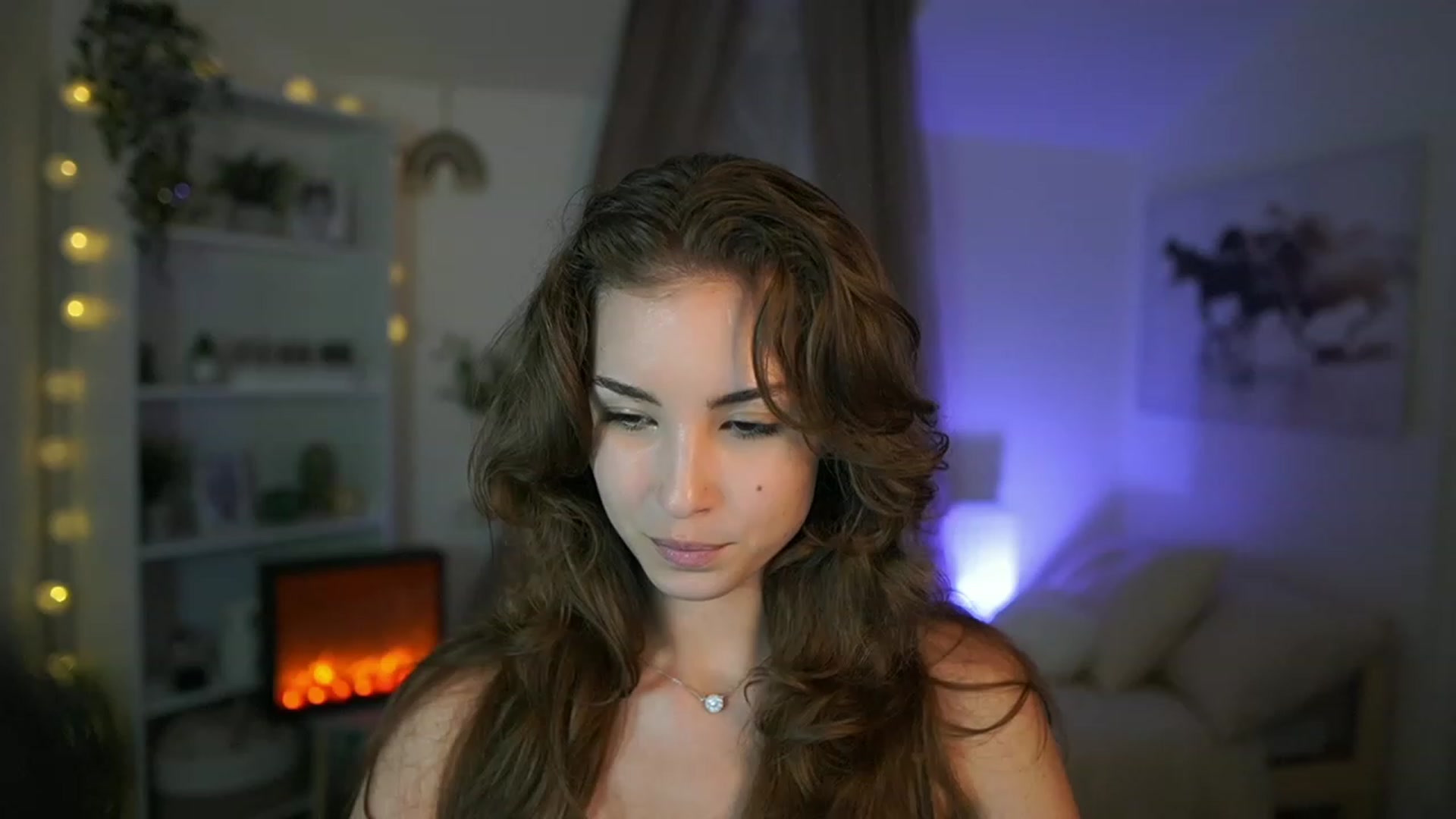 Gallery image thumbnail from Shy_jane's myfreecams stream on, 08/06/2023, 15:30 image 5 of 20