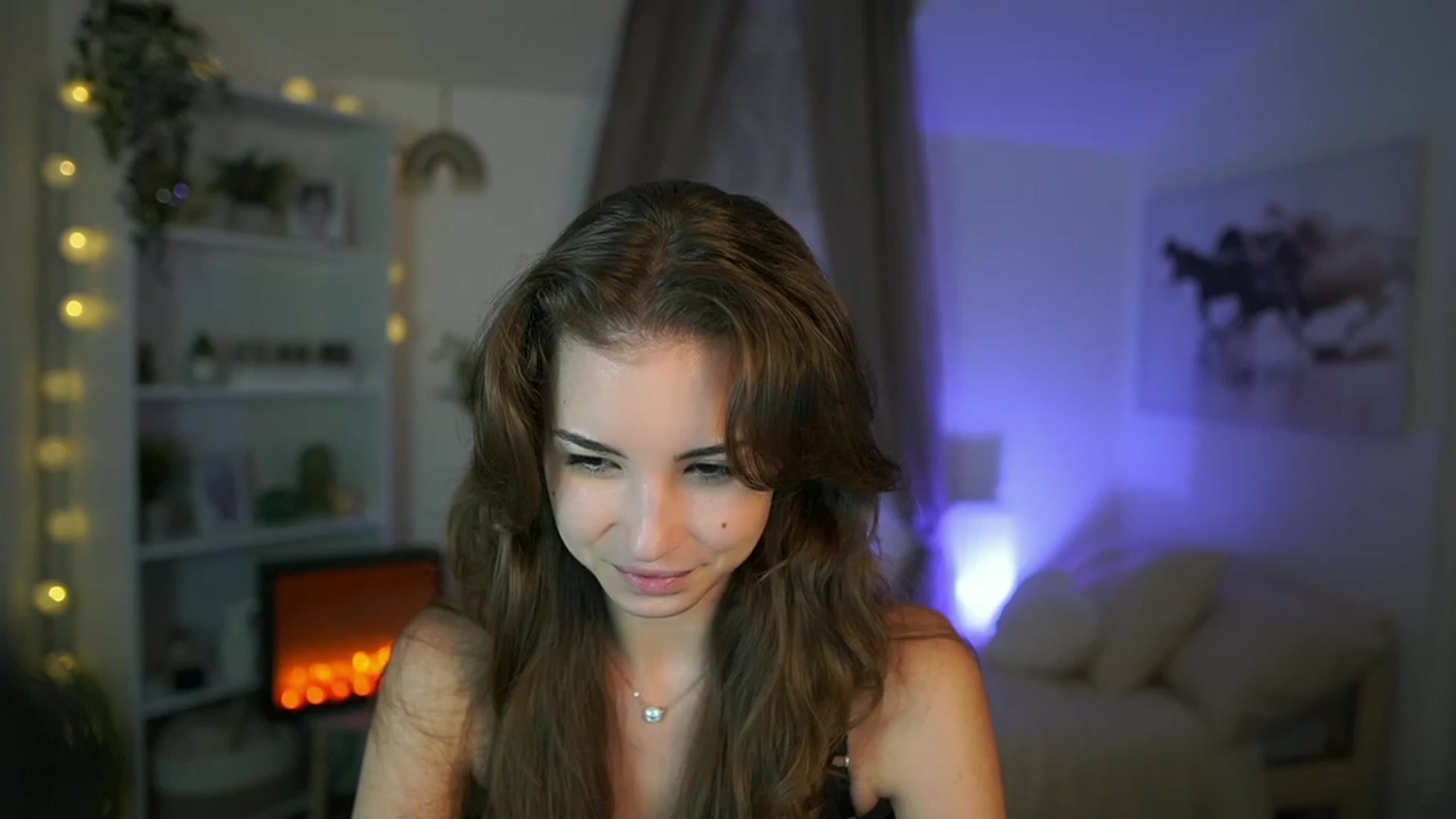 Gallery image thumbnail from Shy_jane's myfreecams stream on, 08/06/2023, 17:18 image 2 of 20