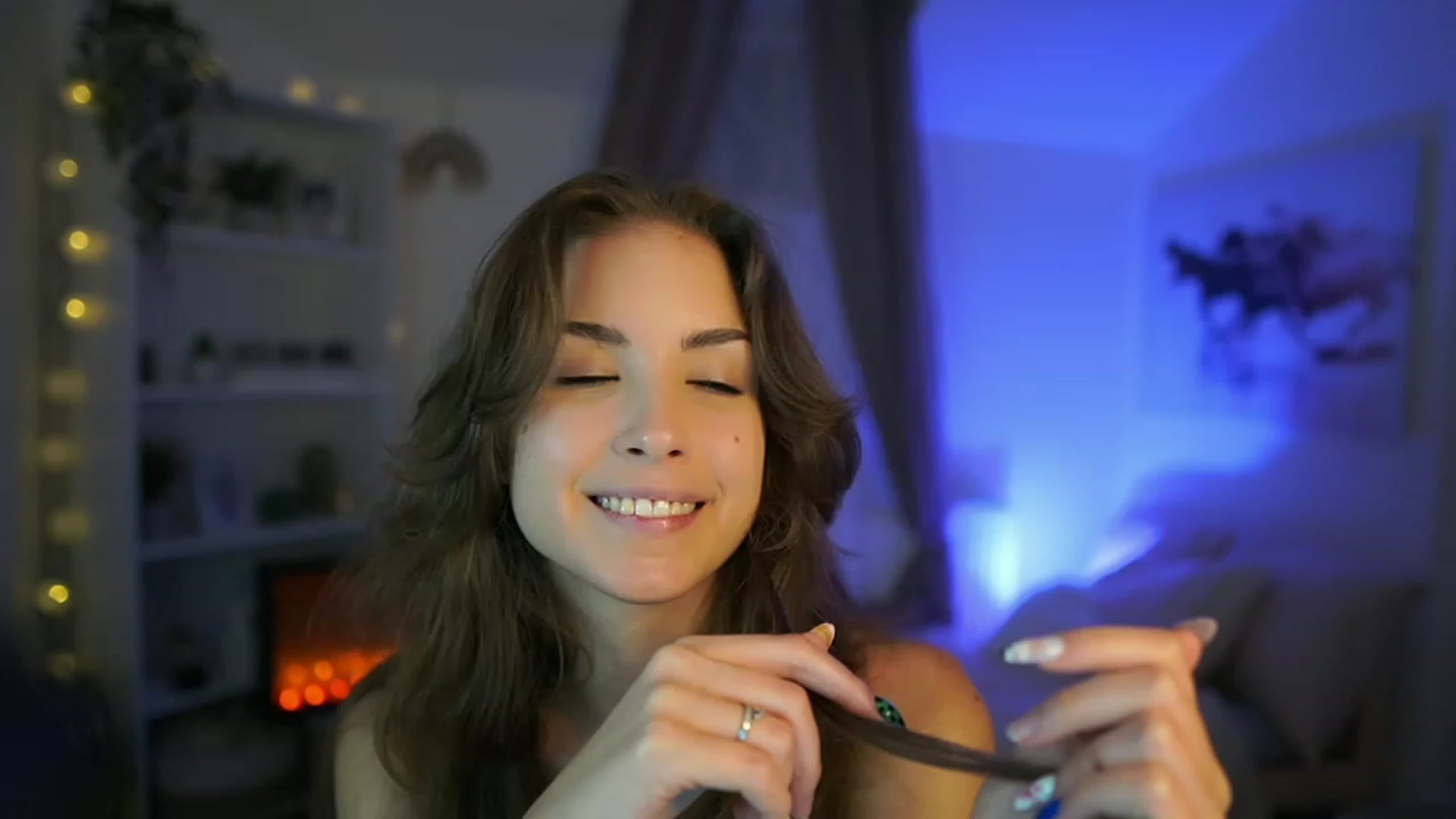 Gallery image thumbnail from Shy_jane's myfreecams stream on, 08/07/2023, 14:10 image 12 of 20