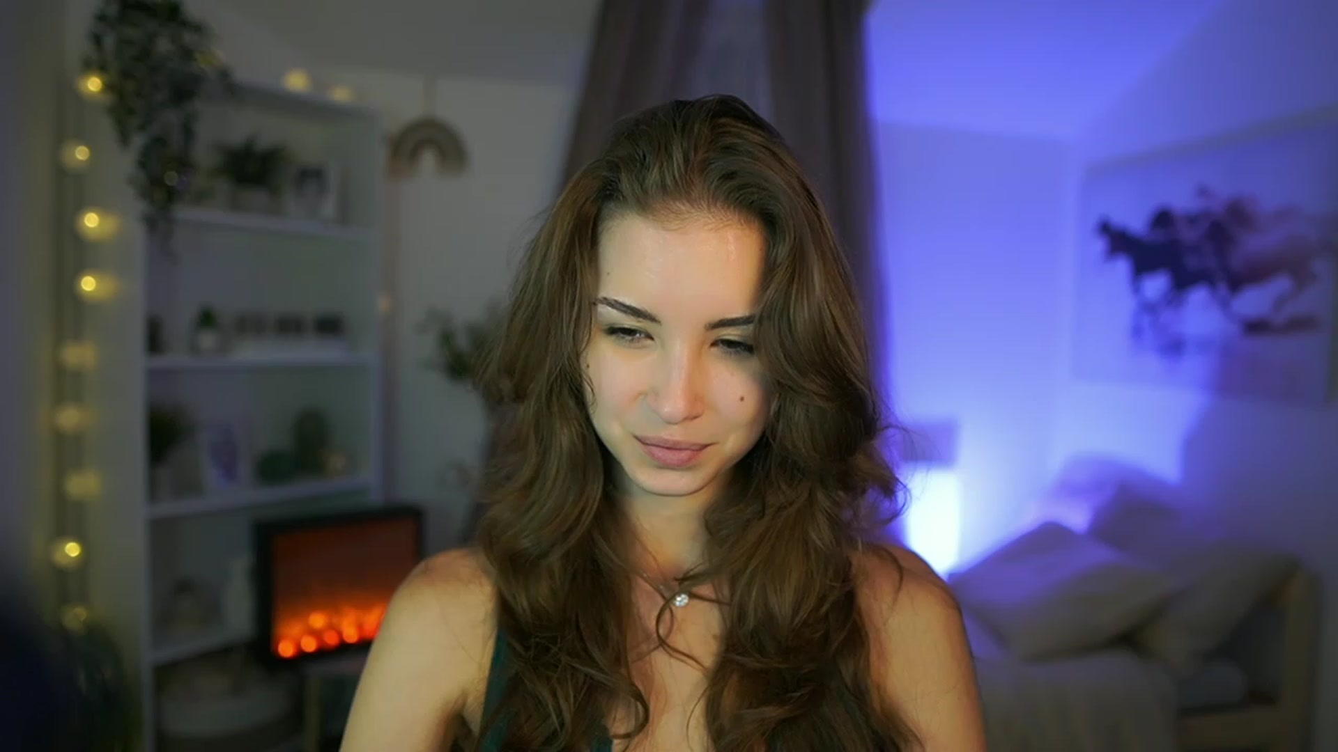 Gallery image thumbnail from Shy_jane's myfreecams stream on, 08/08/2023, 16:01 image 17 of 20