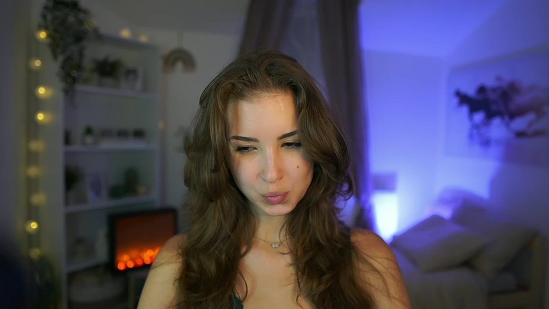 Gallery image thumbnail from Shy_jane's myfreecams stream on, 08/08/2023, 17:40 image 19 of 20