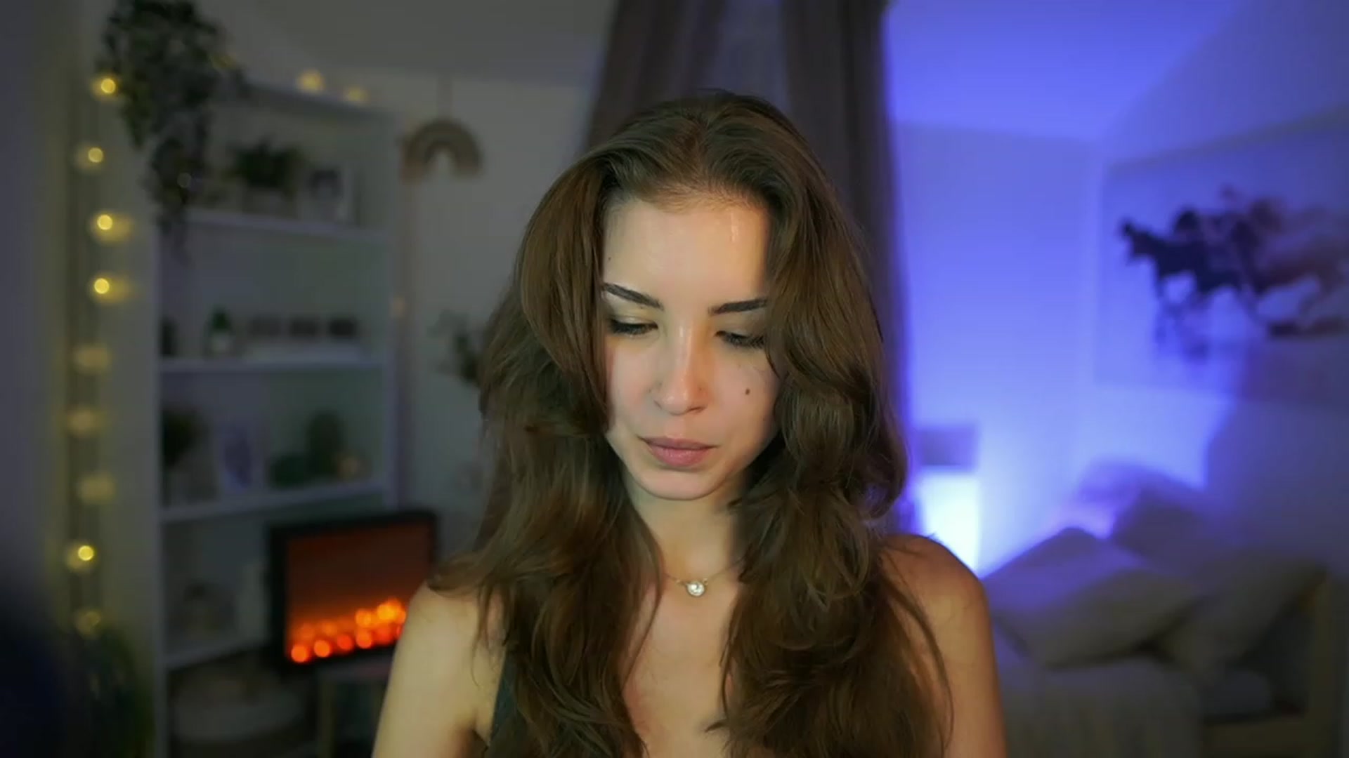 Gallery image thumbnail from Shy_jane's myfreecams stream on, 08/08/2023, 17:40 image 5 of 20